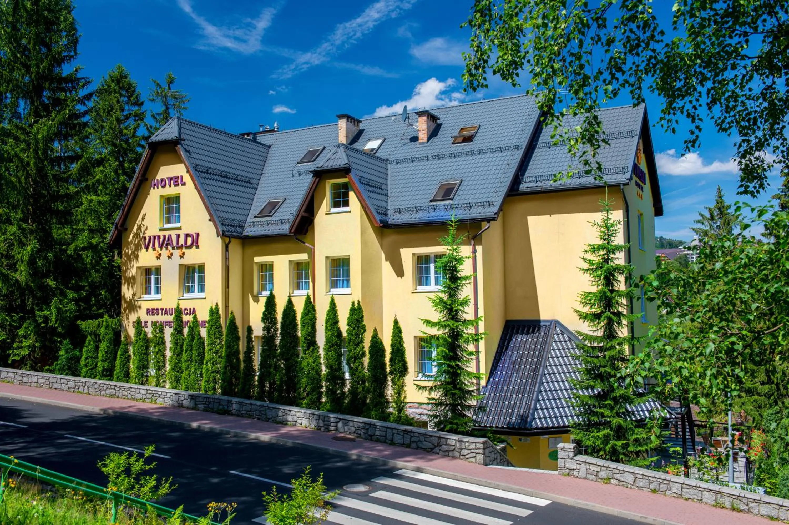 Facade/entrance in Hotel Vivaldi