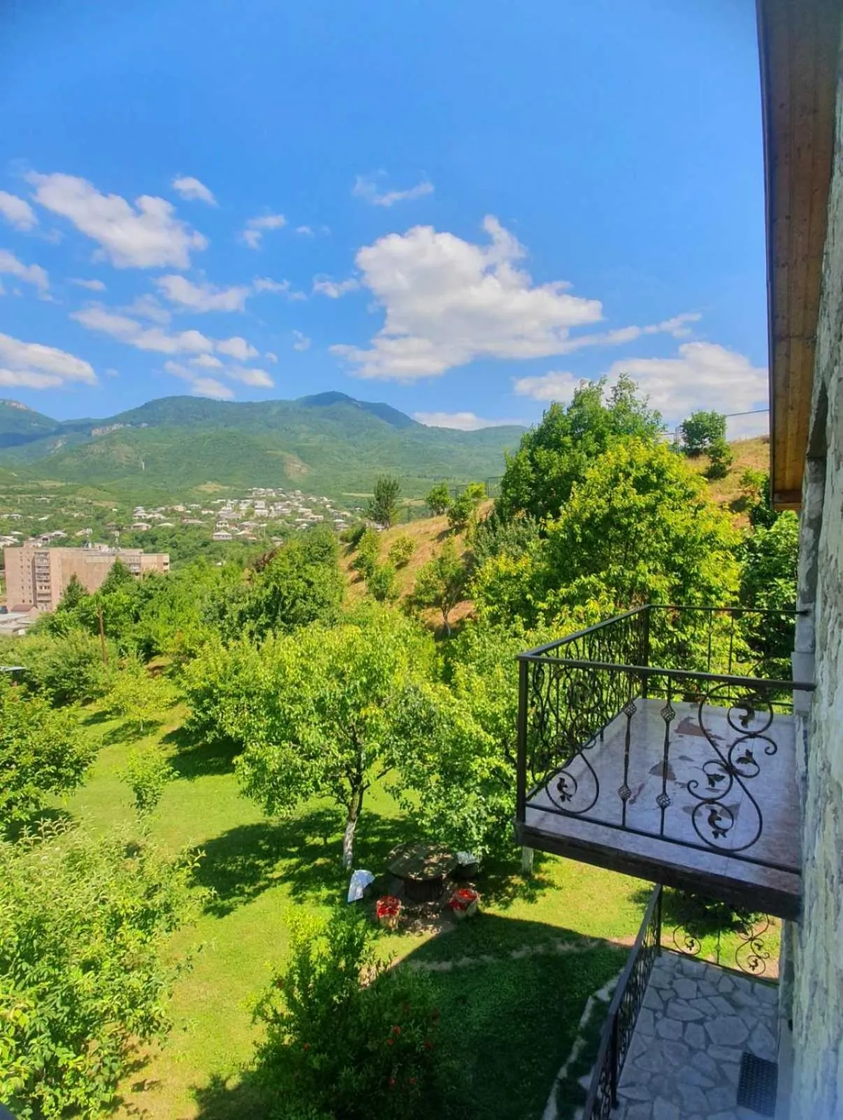 Spring in Guest House Ijevan's Garden