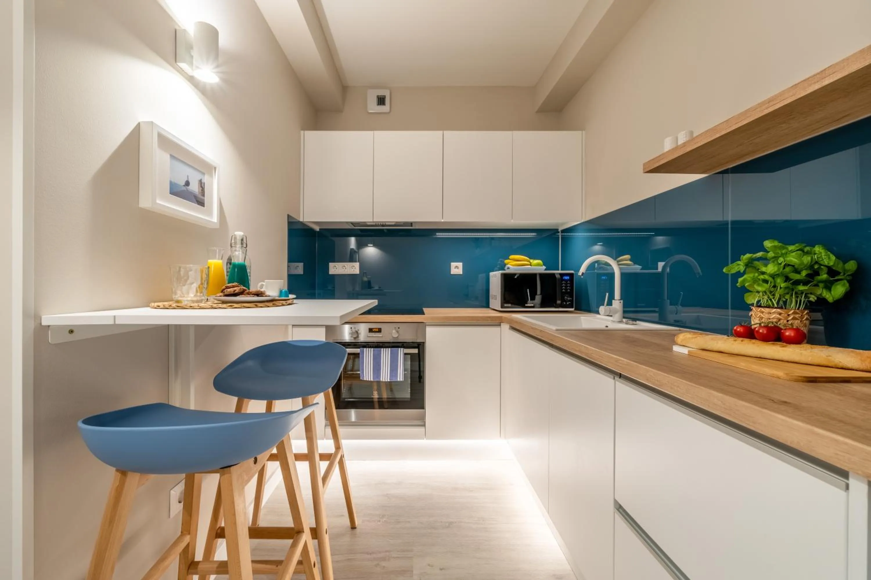 Kitchen or kitchenette in Lake Spirit Boutique Apartments