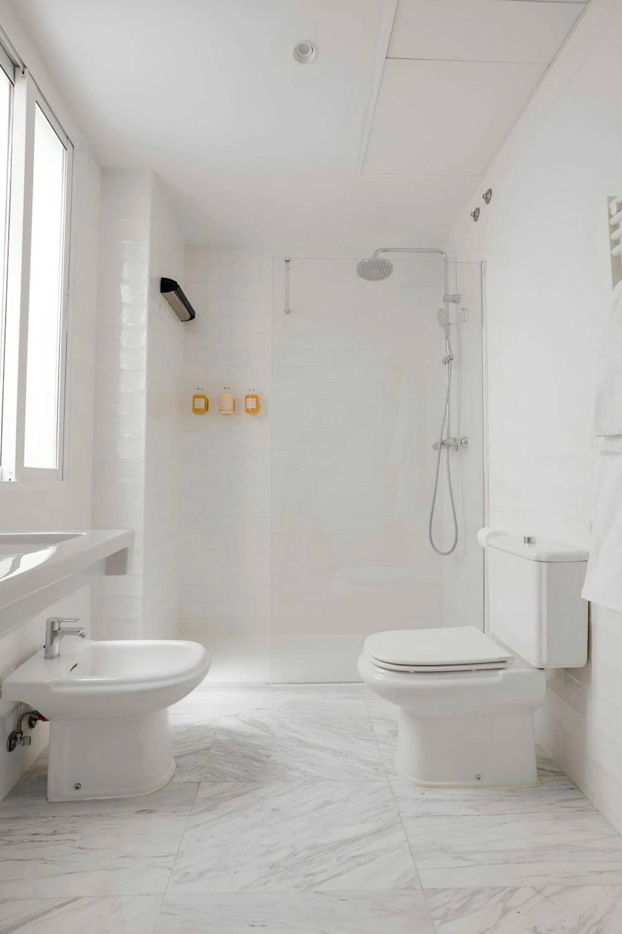 Bathroom in Sonder by Marriott Bonvoy Santa Ana Apartments Las Letras