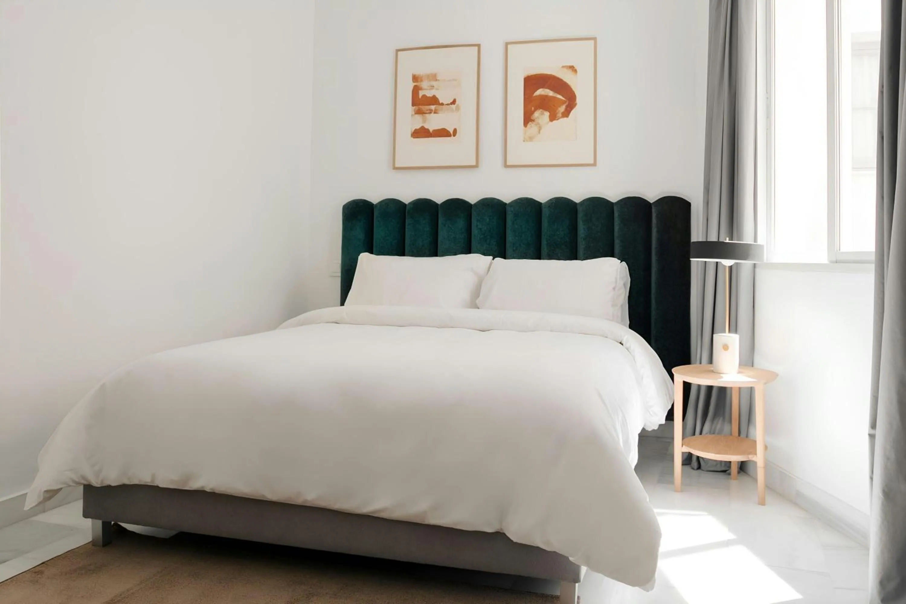 Bedroom, Bed in Sonder by Marriott Bonvoy Santa Ana Apartments Las Letras