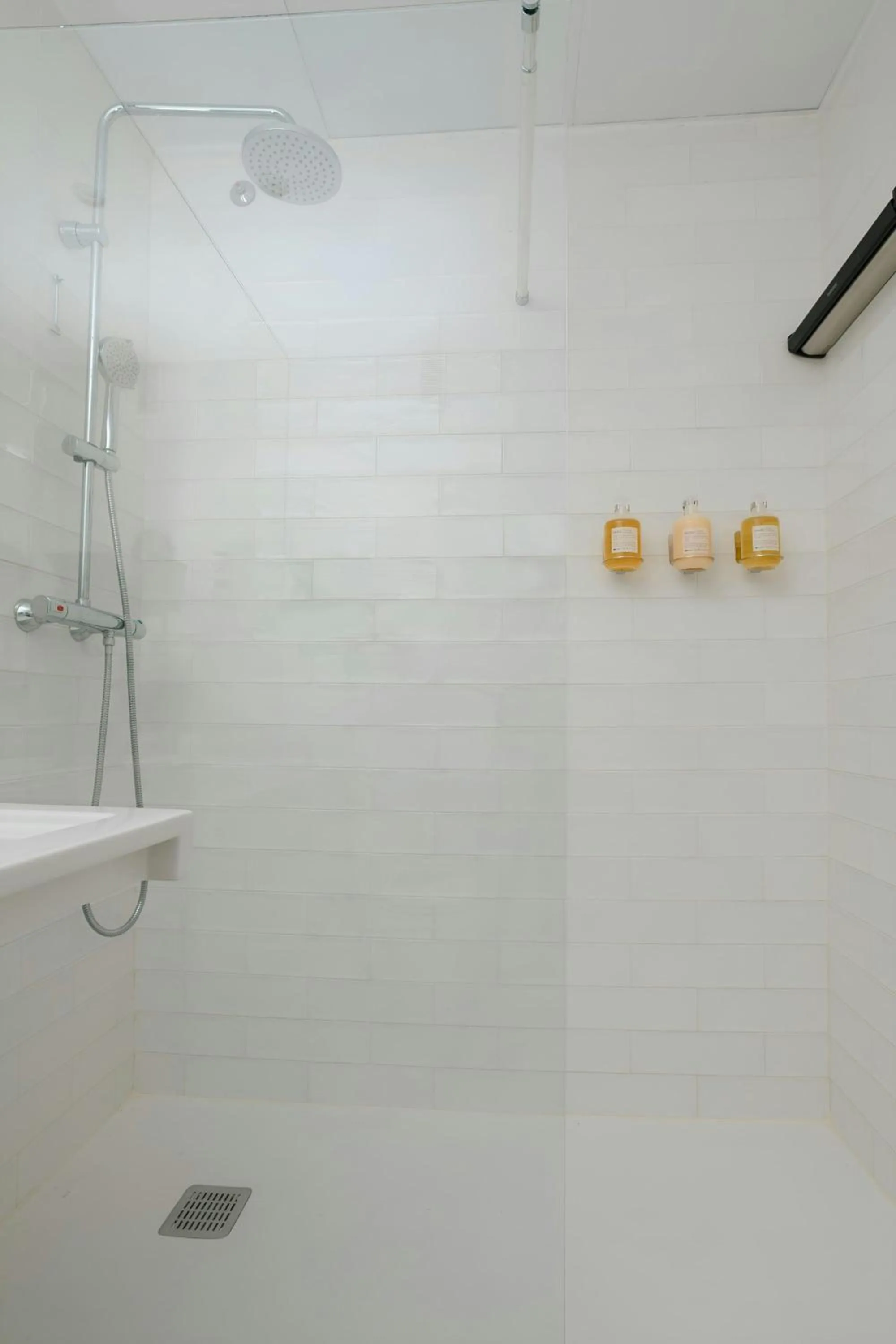 Bathroom in Sonder by Marriott Bonvoy Santa Ana Apartments Las Letras