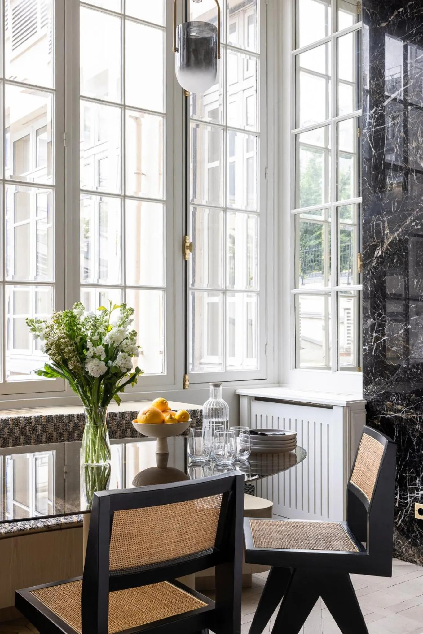 Dining area in HIGHSTAY - Luxury Serviced Apartments - Louvre