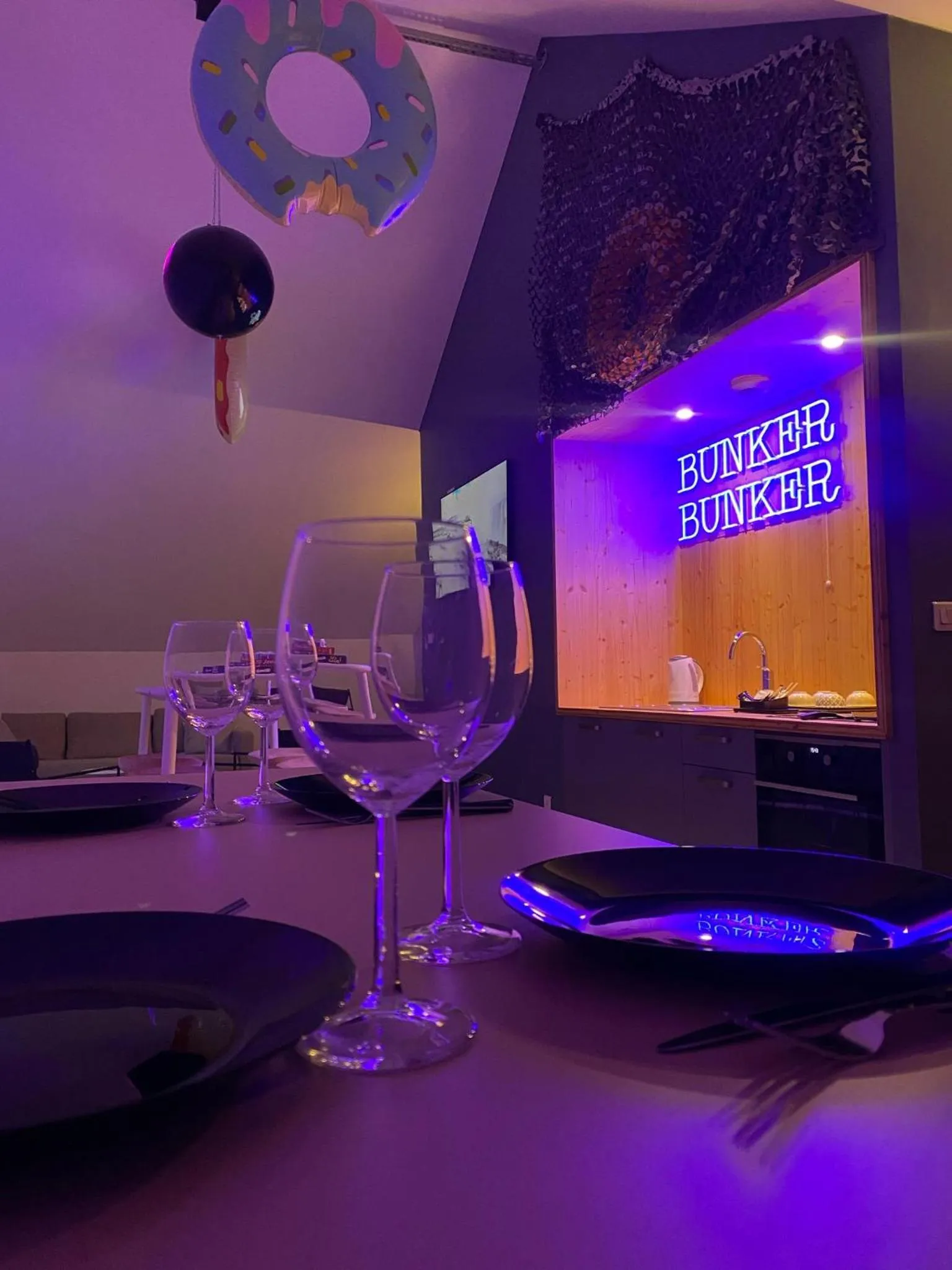 TV and multimedia in Logis Hôtel Altitude et Spa Pierre-Percée