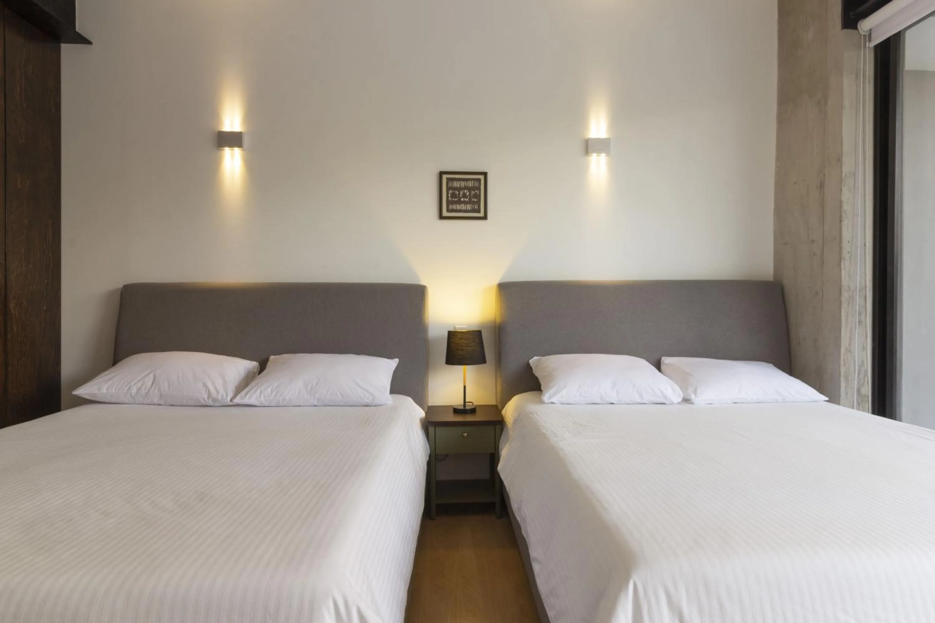 Photo of the whole room, Bed in El Doce by HomiRent