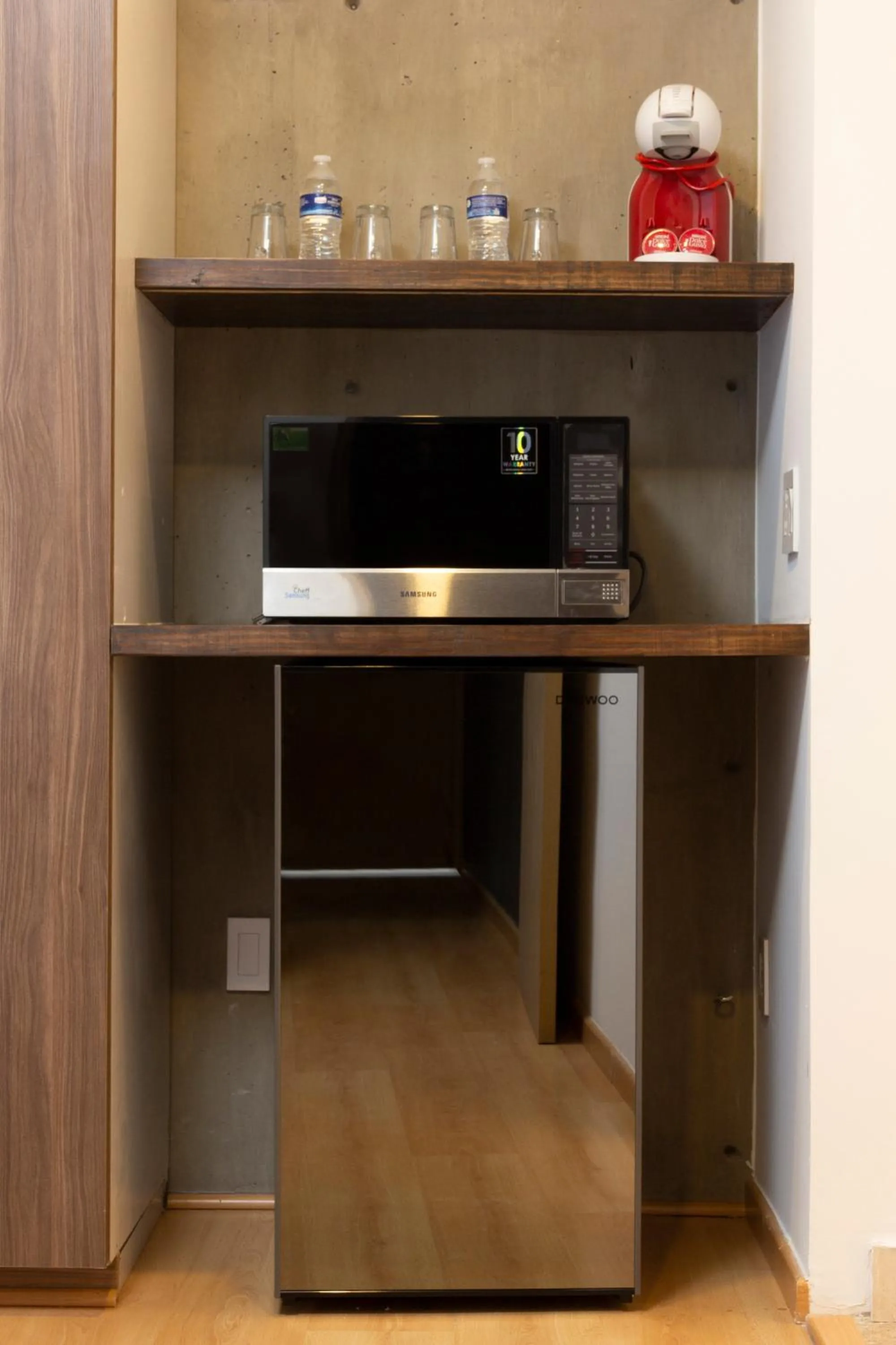 Coffee/tea facilities in El Doce by HomiRent