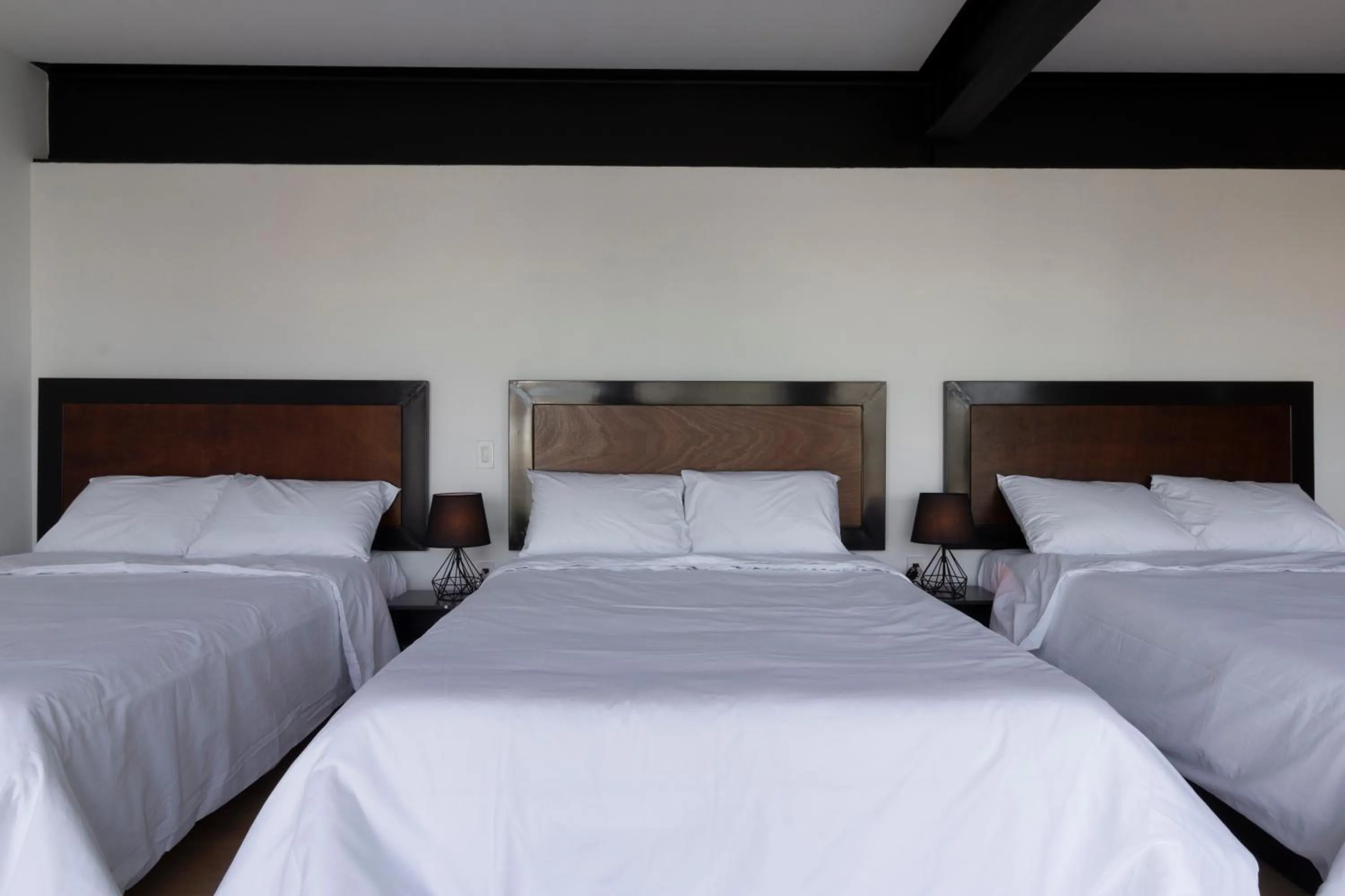 Photo of the whole room, Bed in El Doce by HomiRent