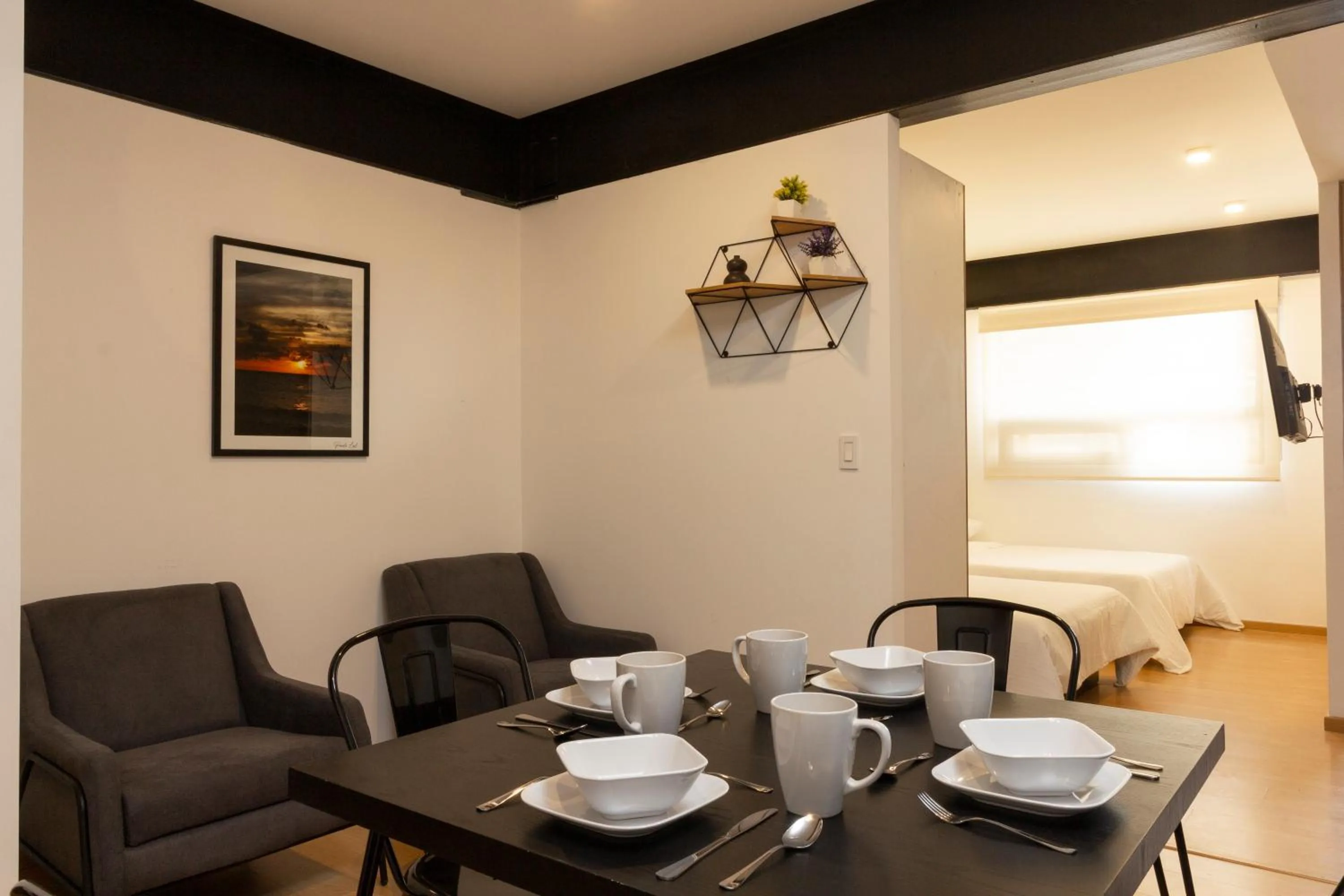 Dining area in El Doce by HomiRent