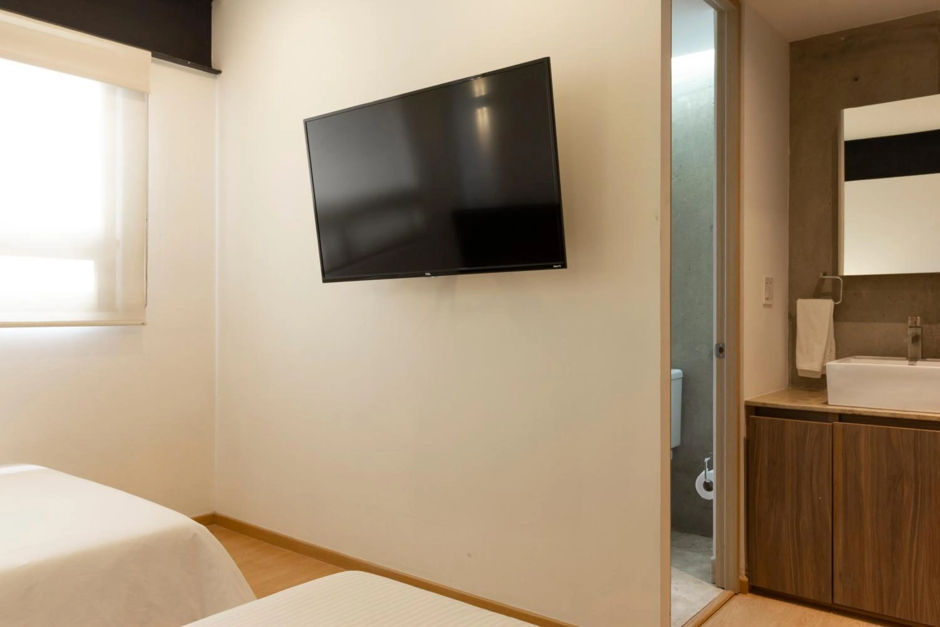 TV and multimedia, Bed in El Doce by HomiRent