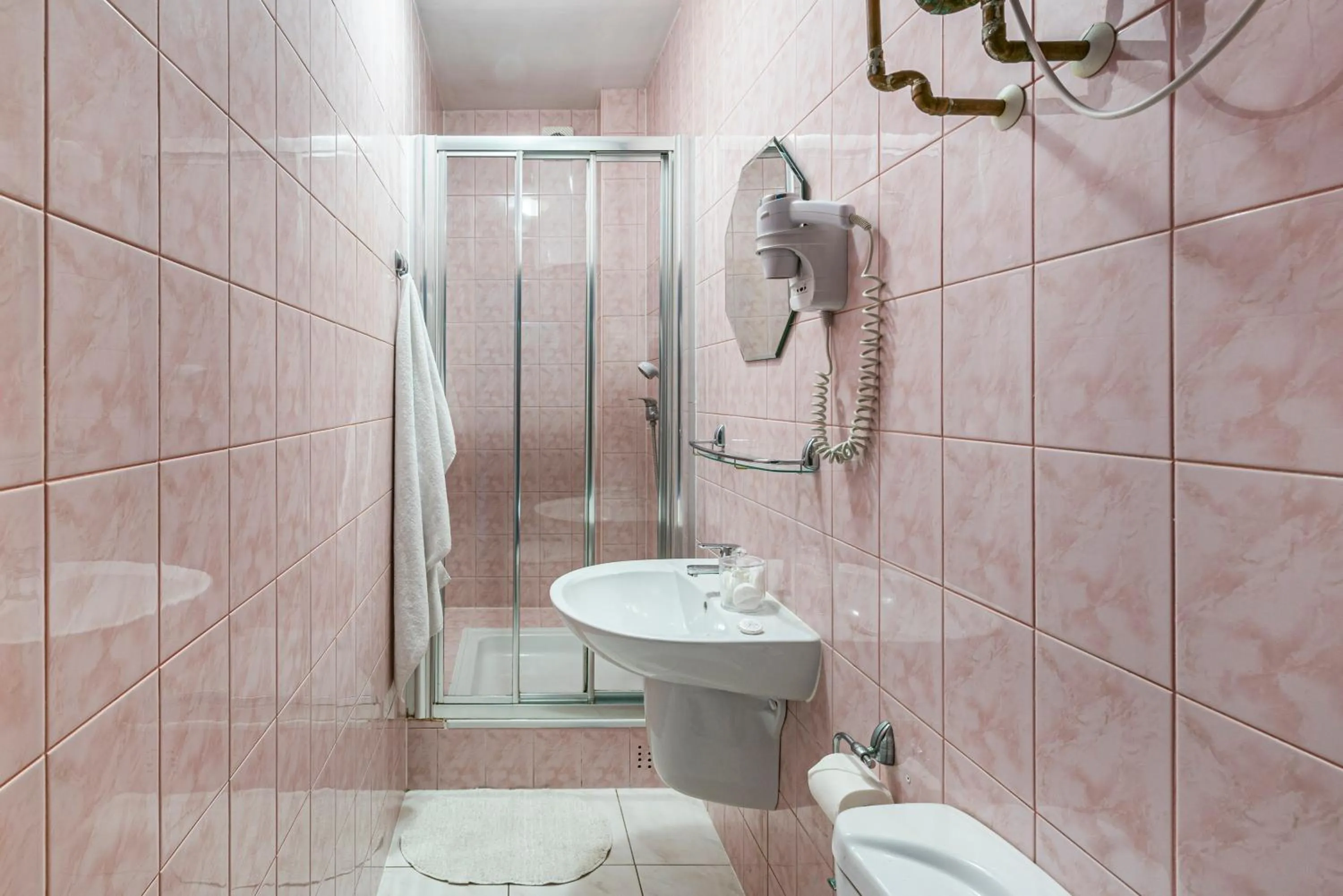 Shower in Willa Albatros Happy Hours