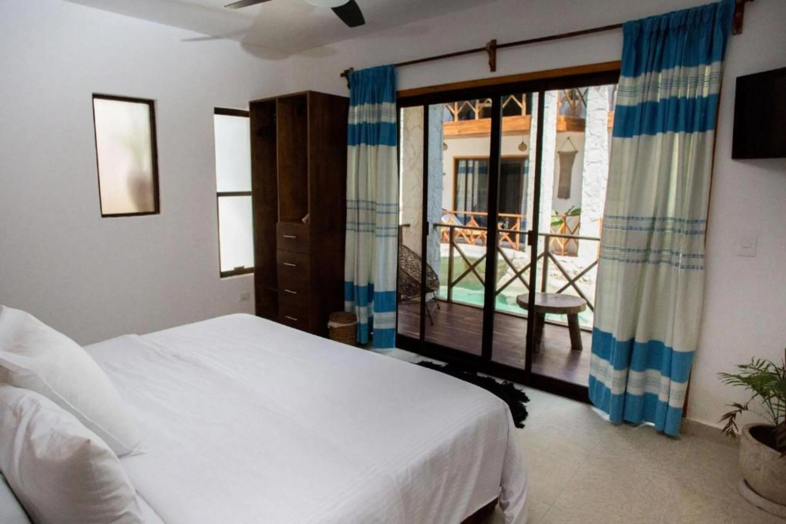 Bed in Lagoon Boutique Hotel - Luxury Chaman experience