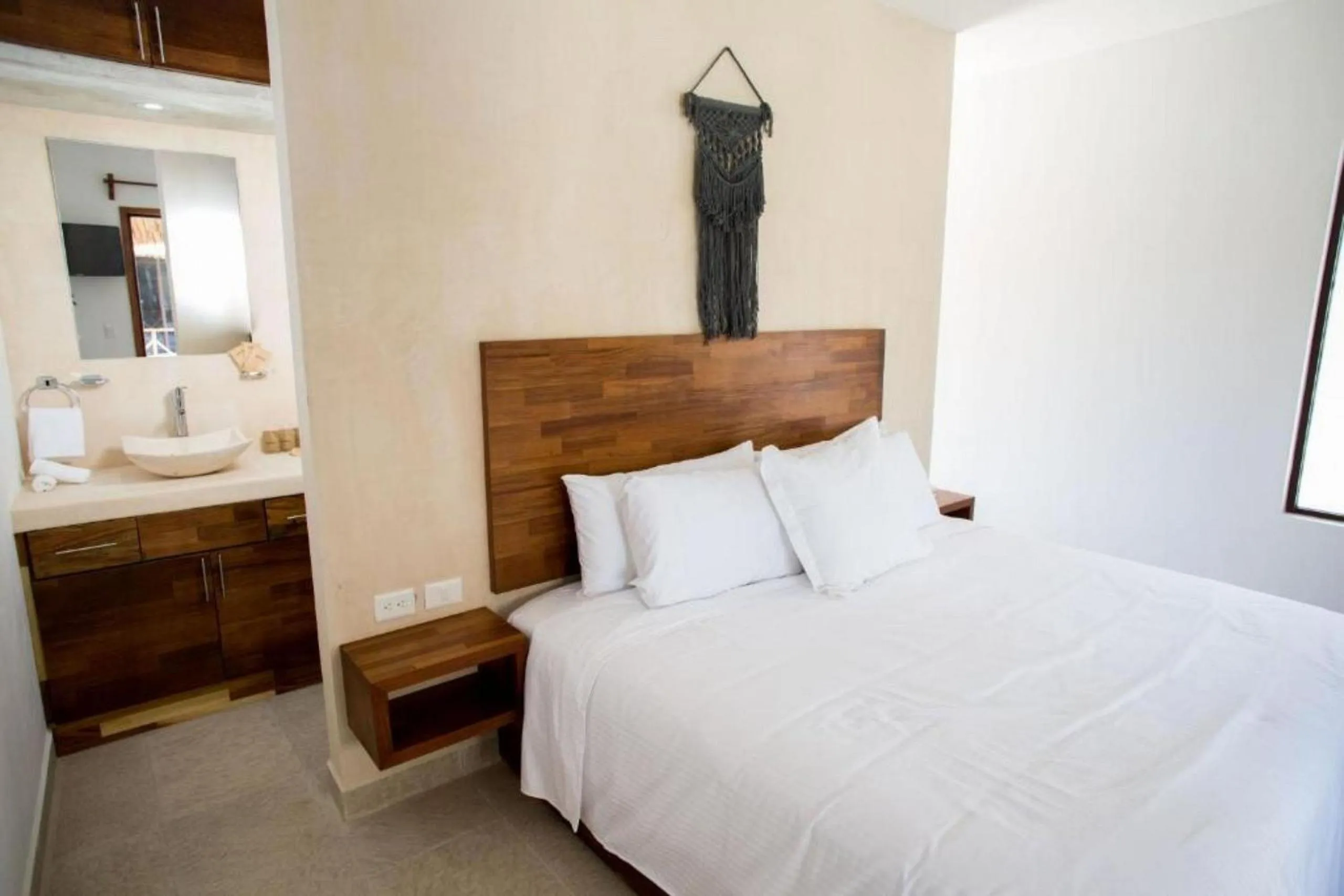 Toilet, Bed in Lagoon Boutique Hotel - Luxury Chaman experience