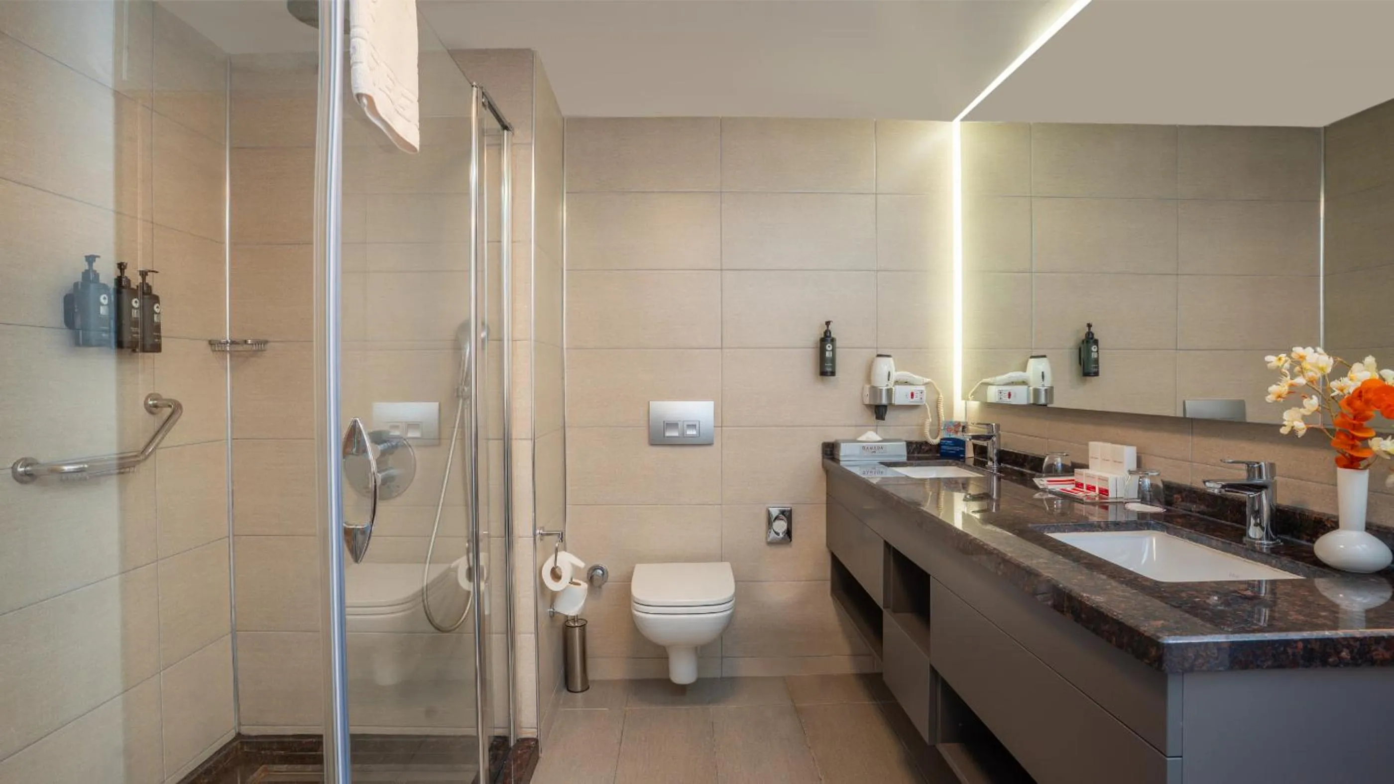 Bathroom in Ramada Plaza By Wyndham Izmir