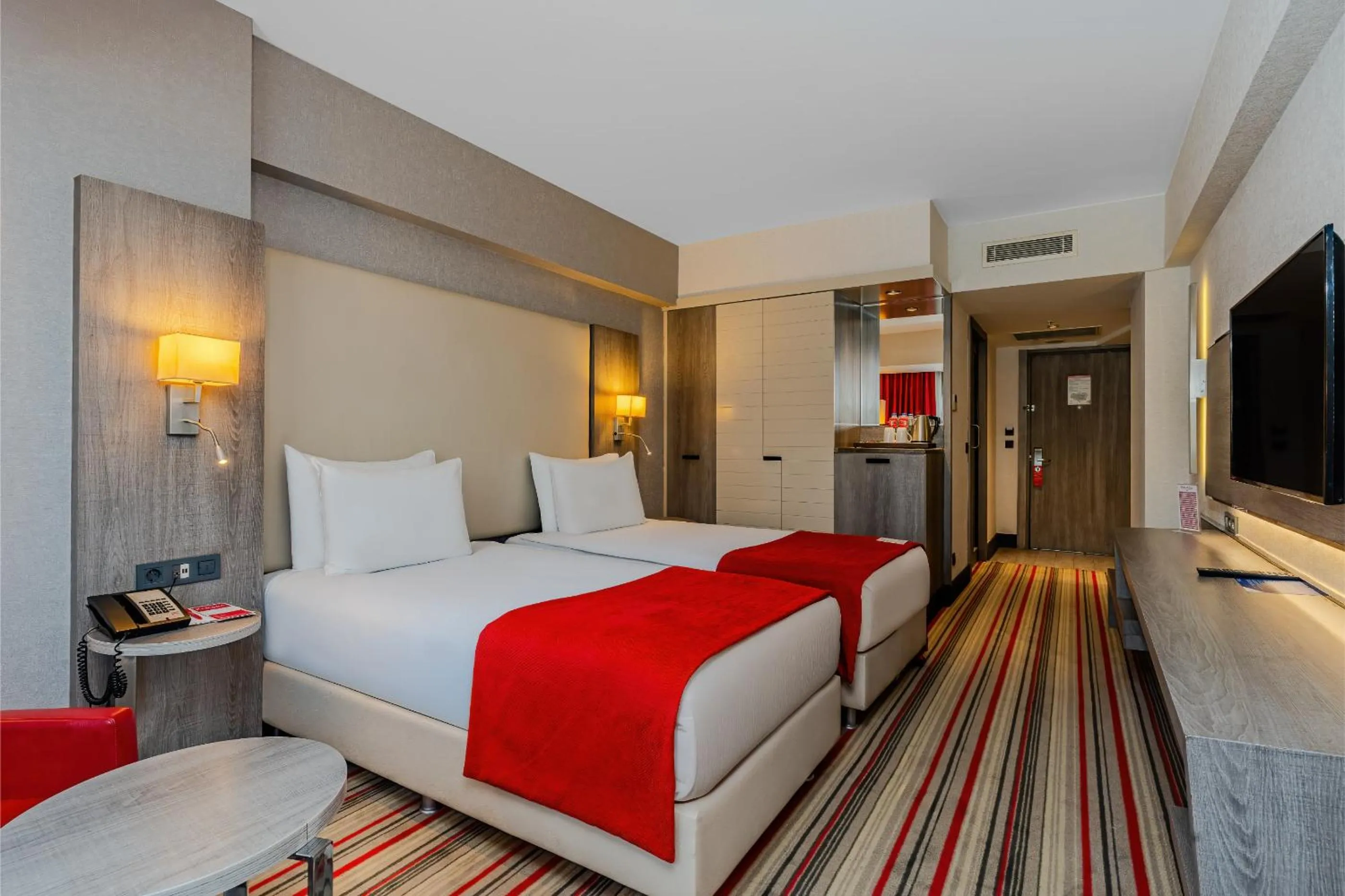 Bed in Ramada Plaza By Wyndham Izmir