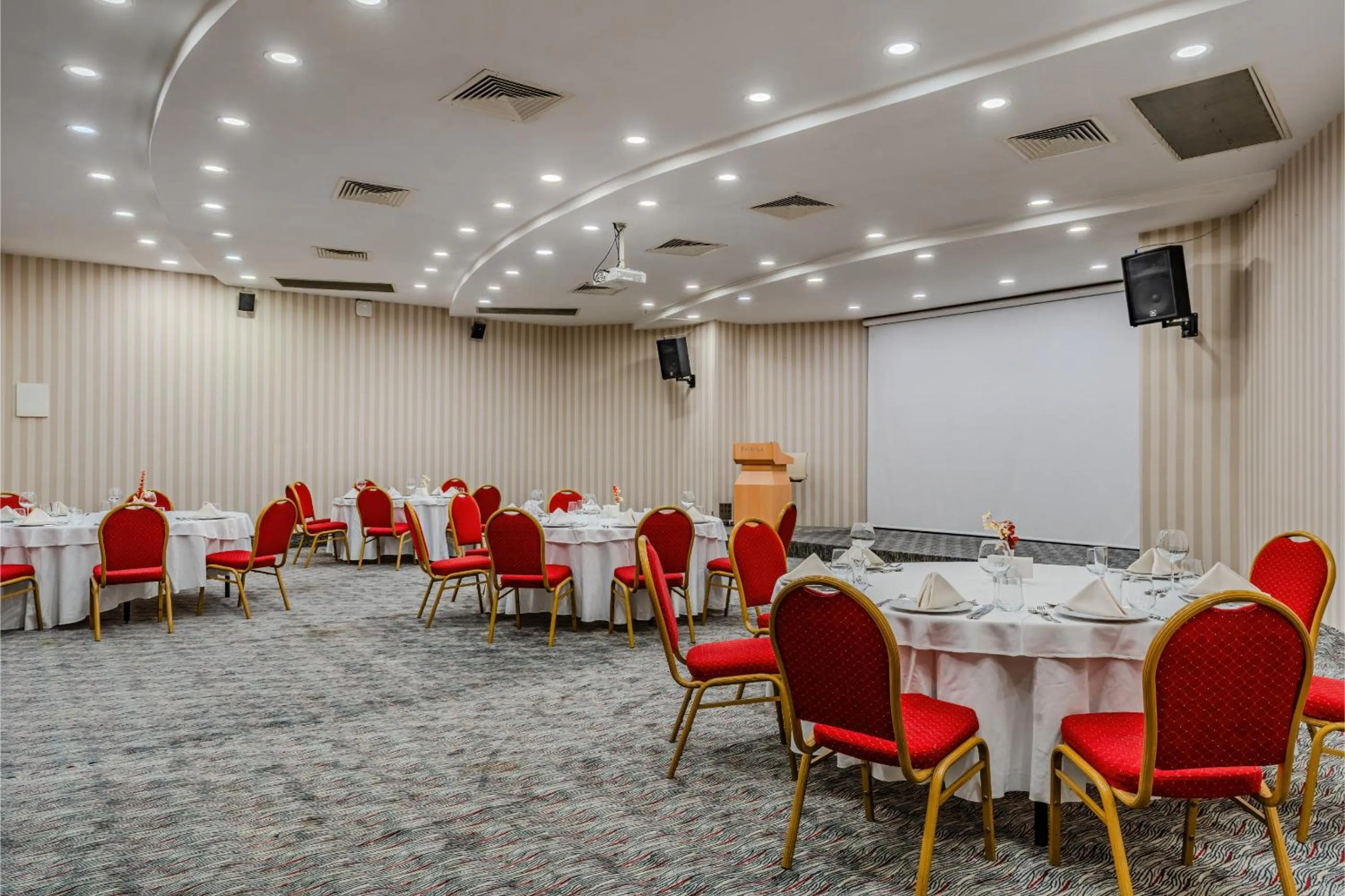 Meeting/conference room in Ramada Plaza By Wyndham Izmir