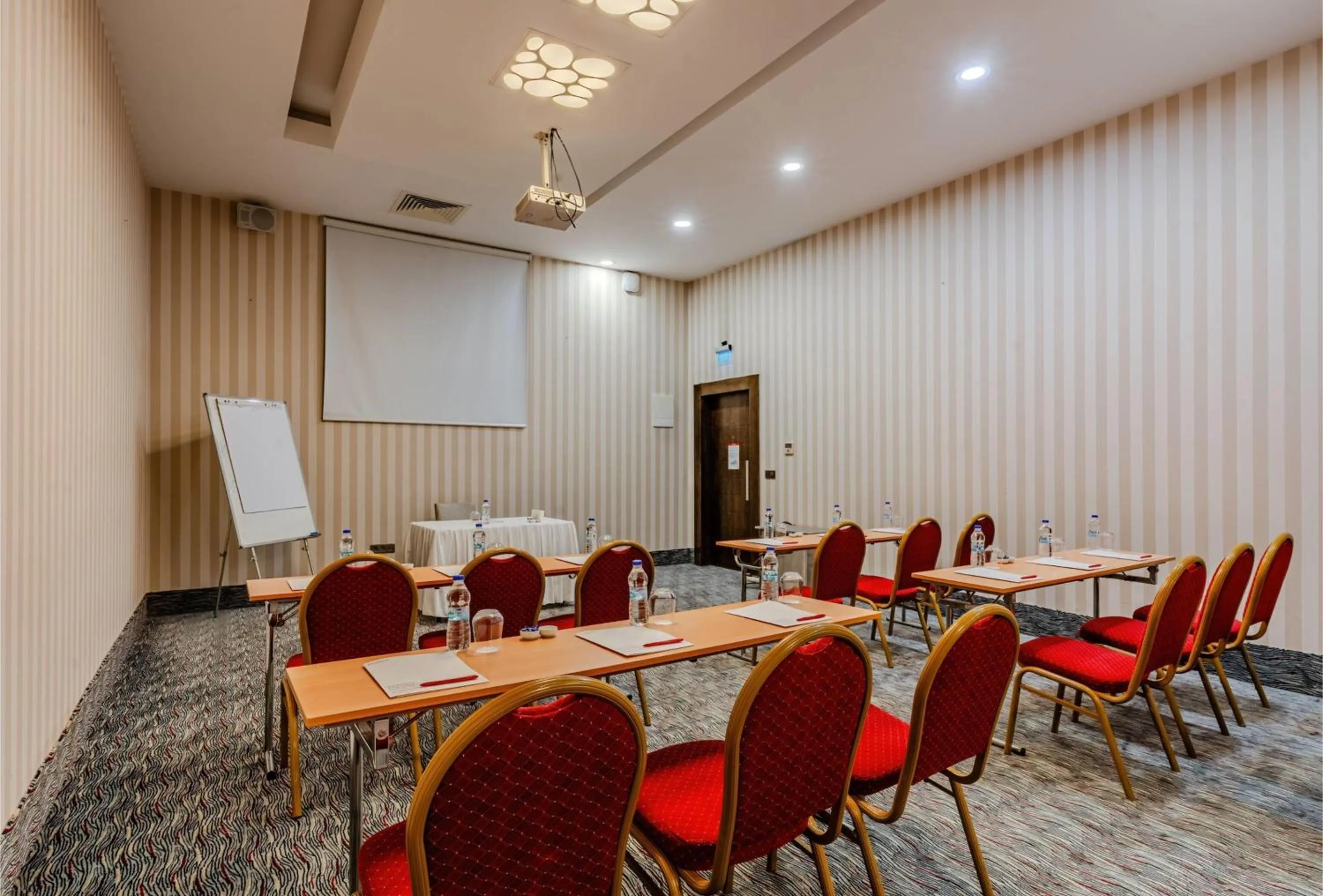 Meeting/conference room in Ramada Plaza By Wyndham Izmir