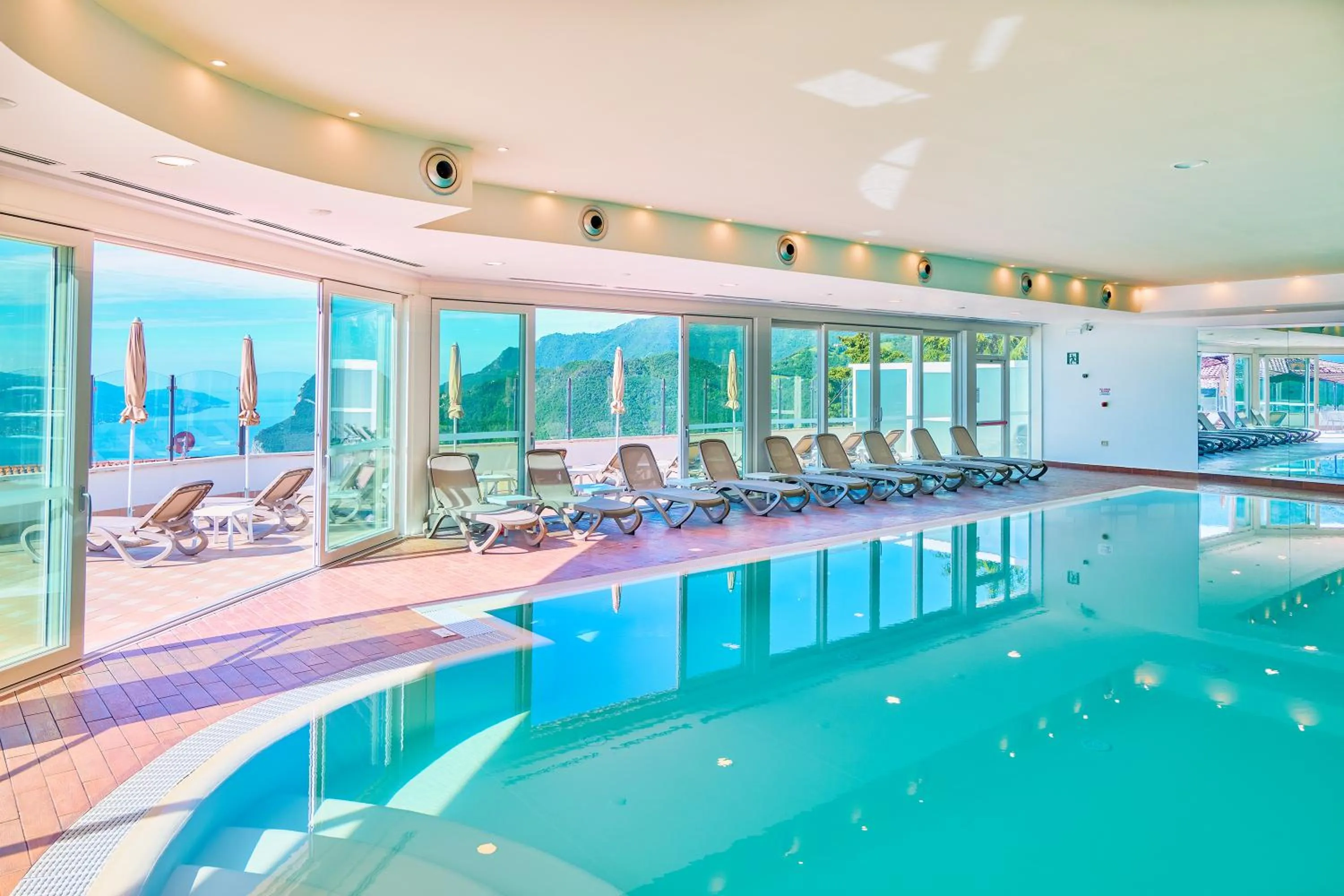 Swimming pool in Hotel Le Balze - Aktiv & Wellness