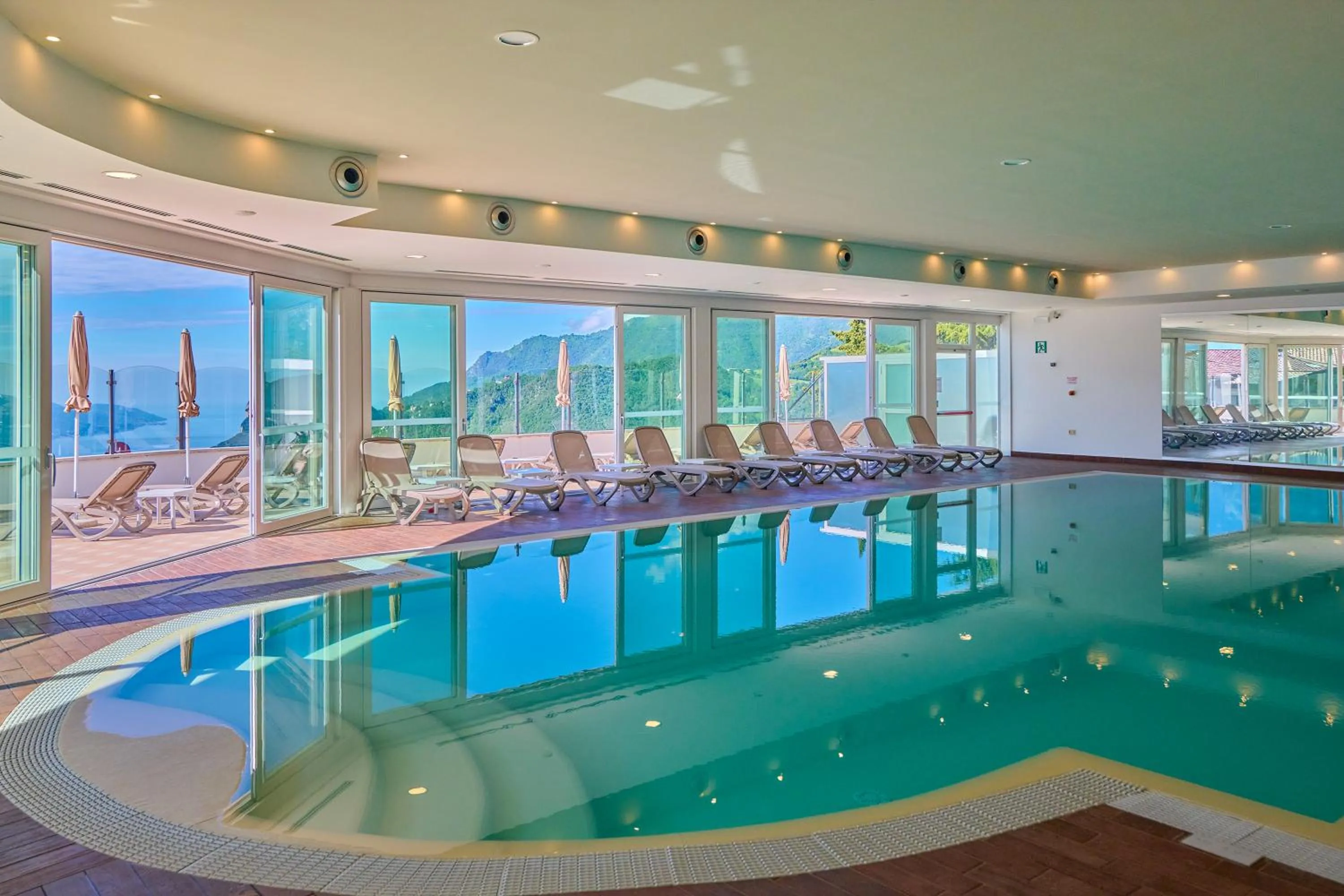 Swimming pool in Hotel Le Balze - Aktiv & Wellness