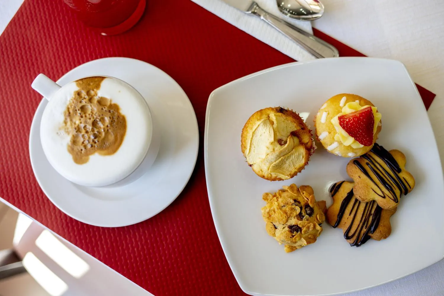 Buffet breakfast in Santa Caterina Hotel & Bike