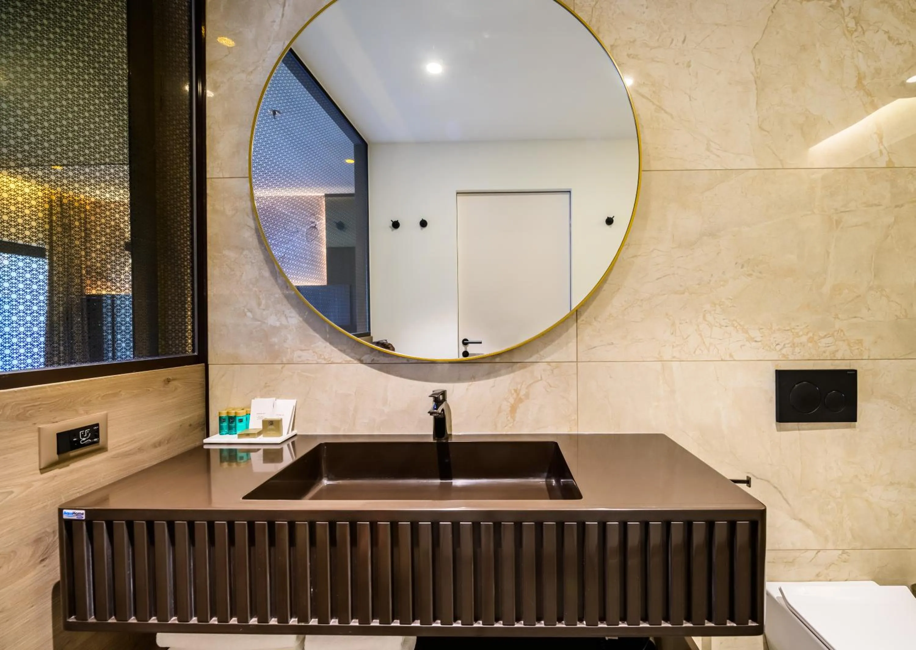 Bathroom in Marinus Beach Hotel