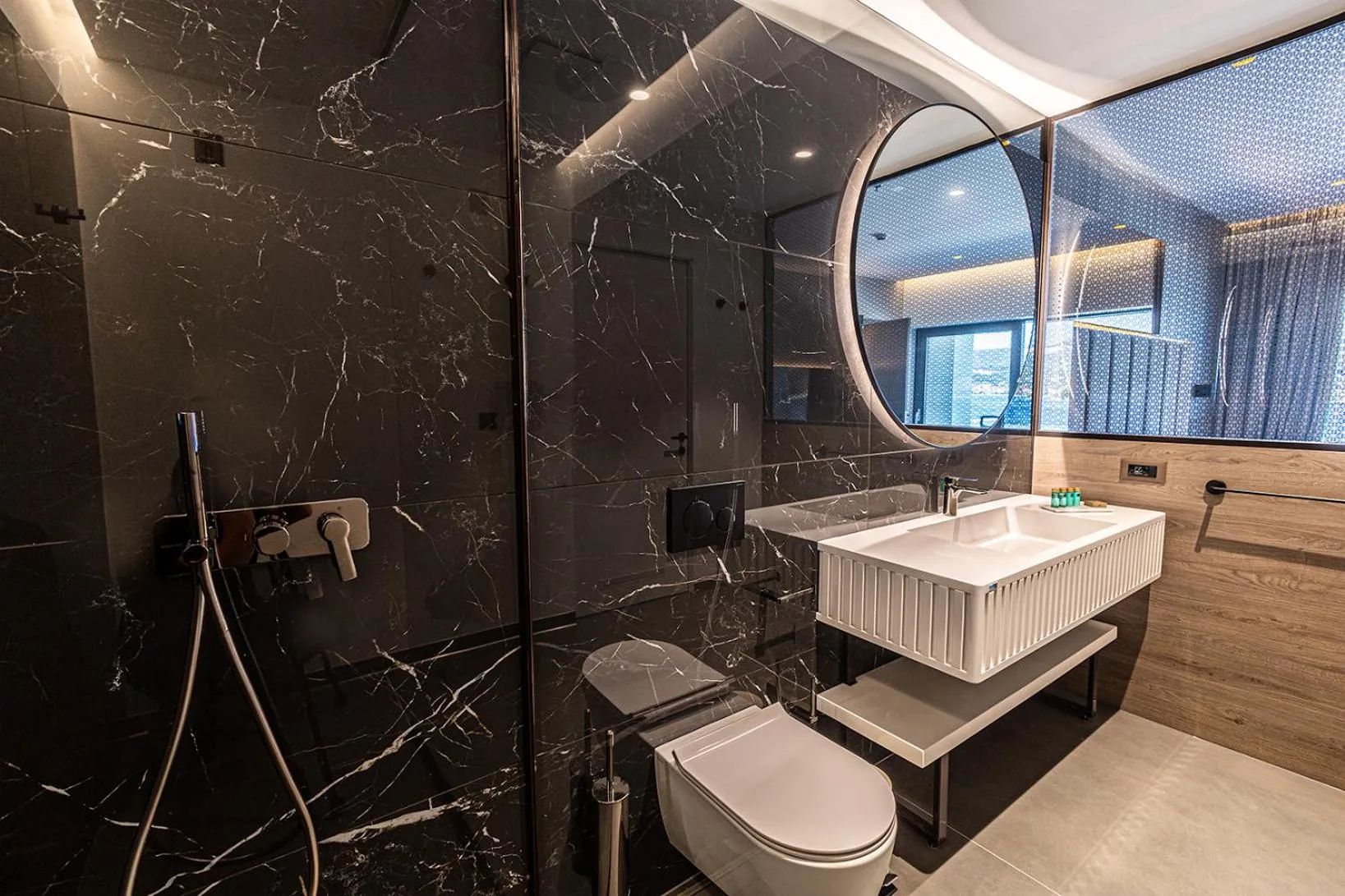 Bathroom in Marinus Beach Hotel