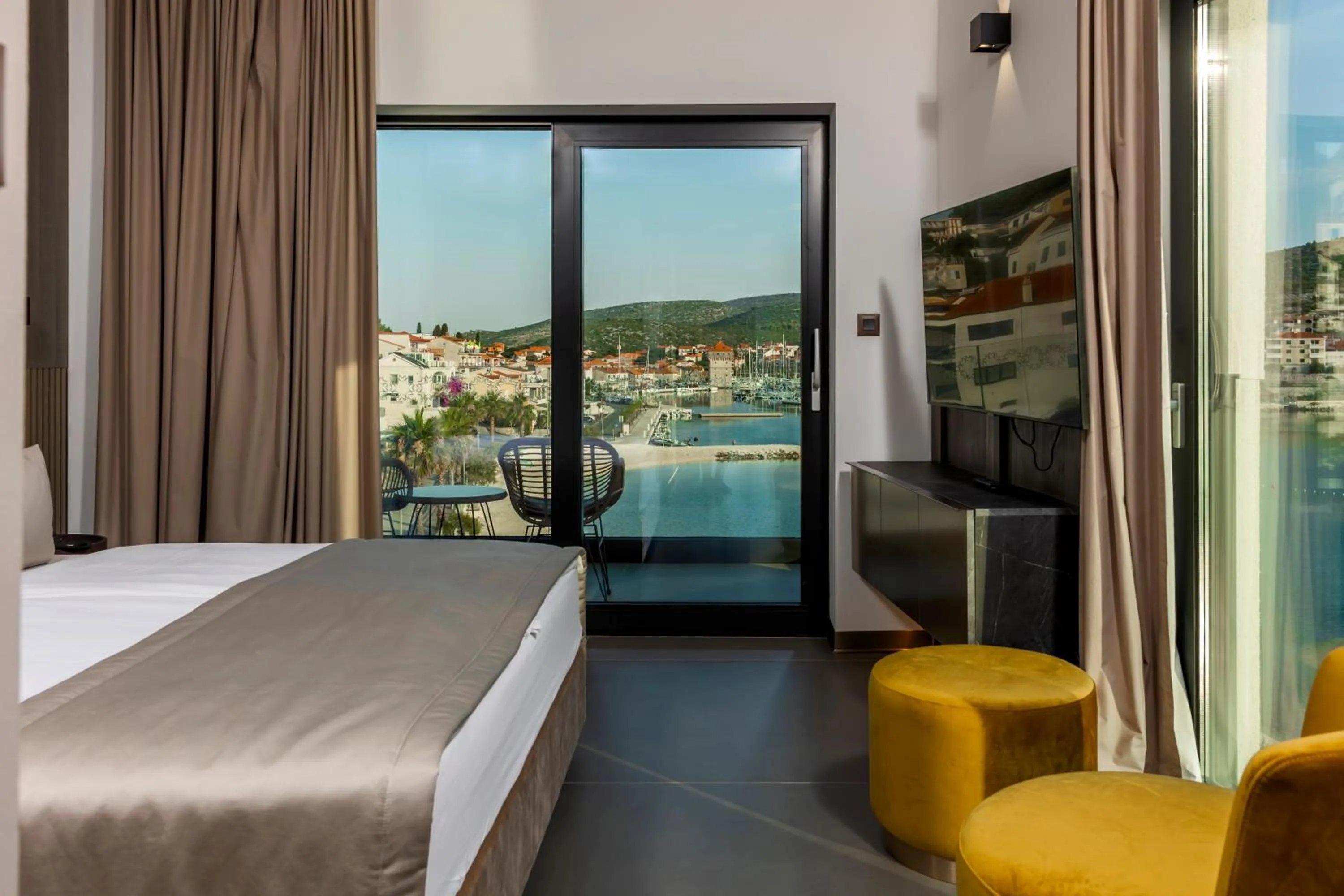 Bedroom in Marinus Beach Hotel