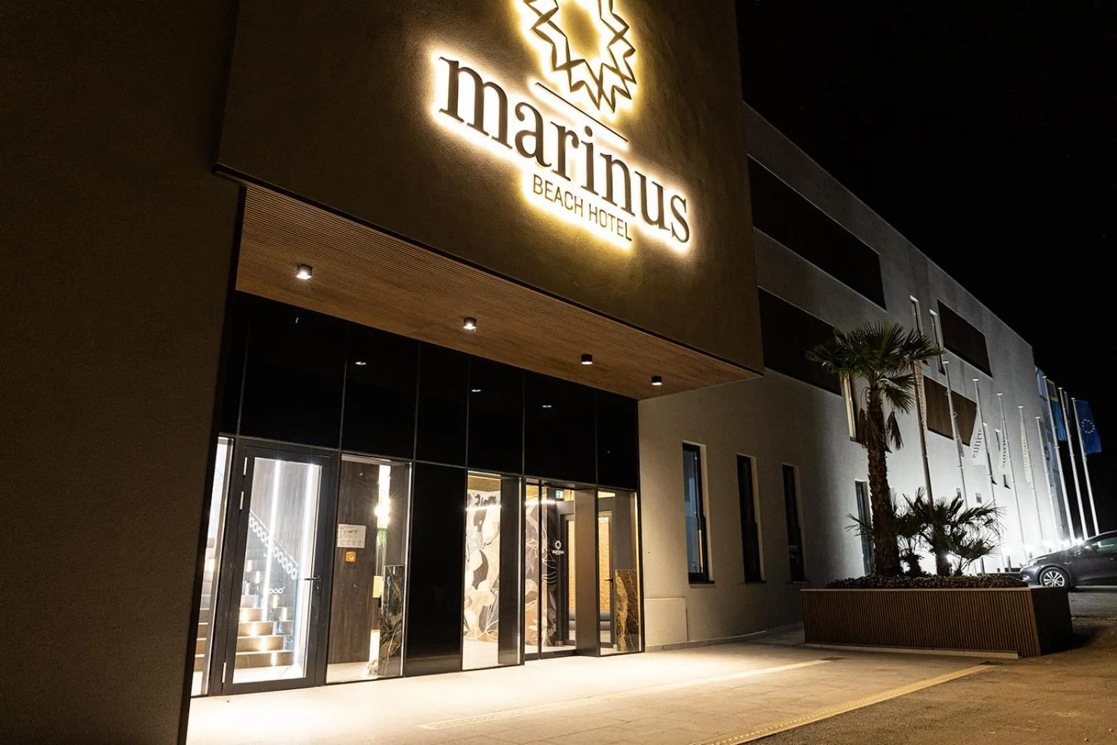 Facade/entrance in Marinus Beach Hotel