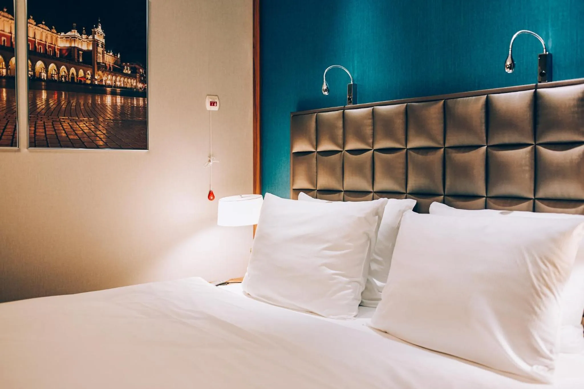 Photo of the whole room, Bed in Holiday Inn Krakow City Centre by IHG