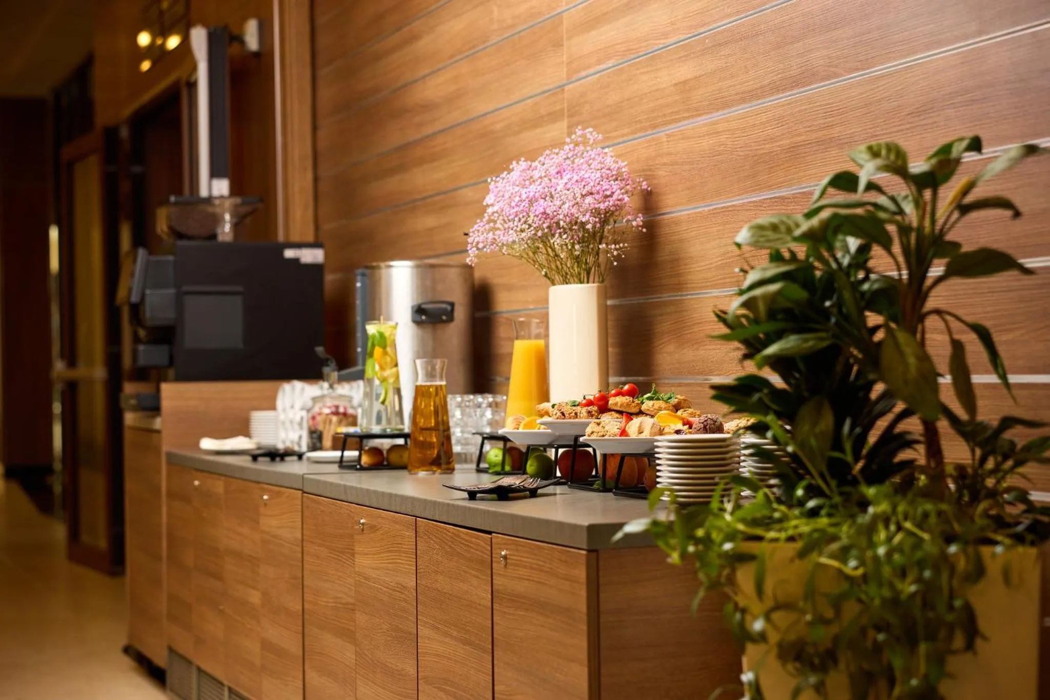 Meeting/conference room in Holiday Inn Krakow City Centre by IHG