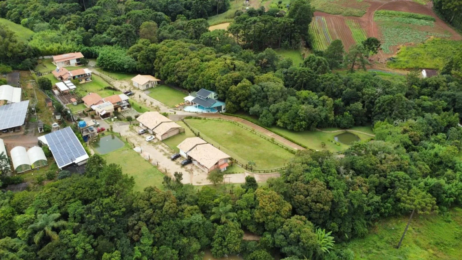 Property building in Pousada Trem Chic