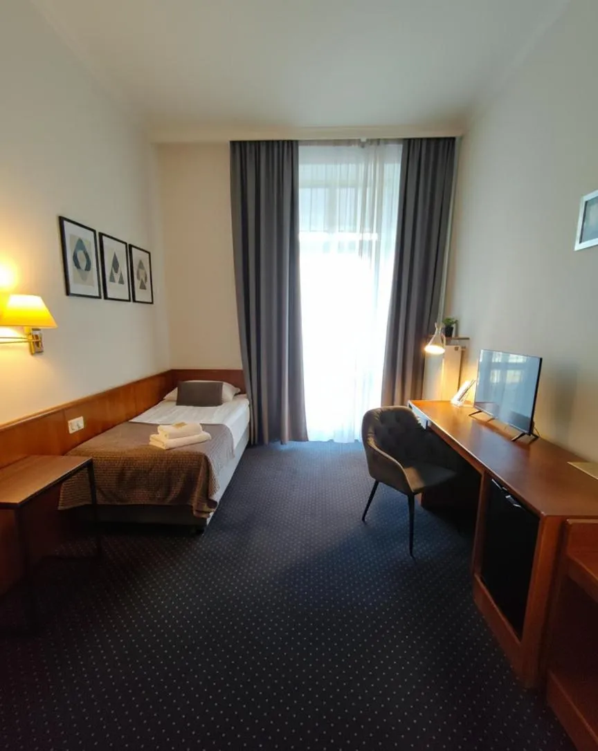 Bed in Polonia Raciborz