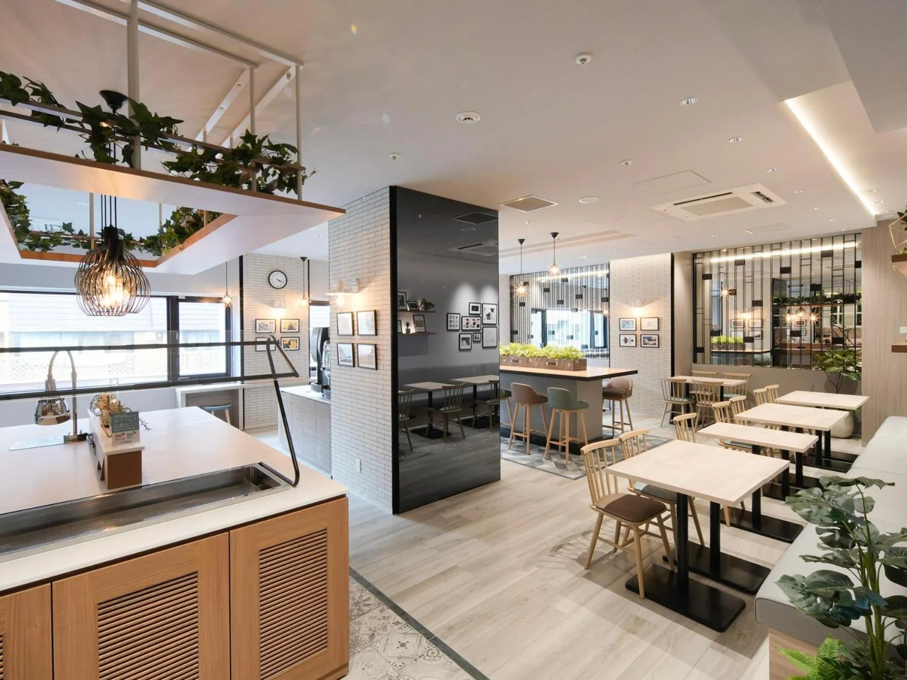 Lounge or bar in Super Hotel Premier Ikebukuro Natural Hot Spring