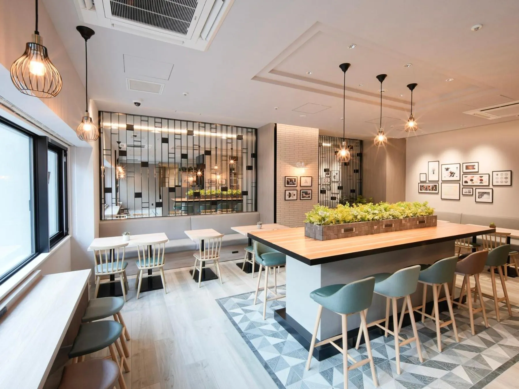 Lounge or bar in Super Hotel Premier Ikebukuro Natural Hot Spring