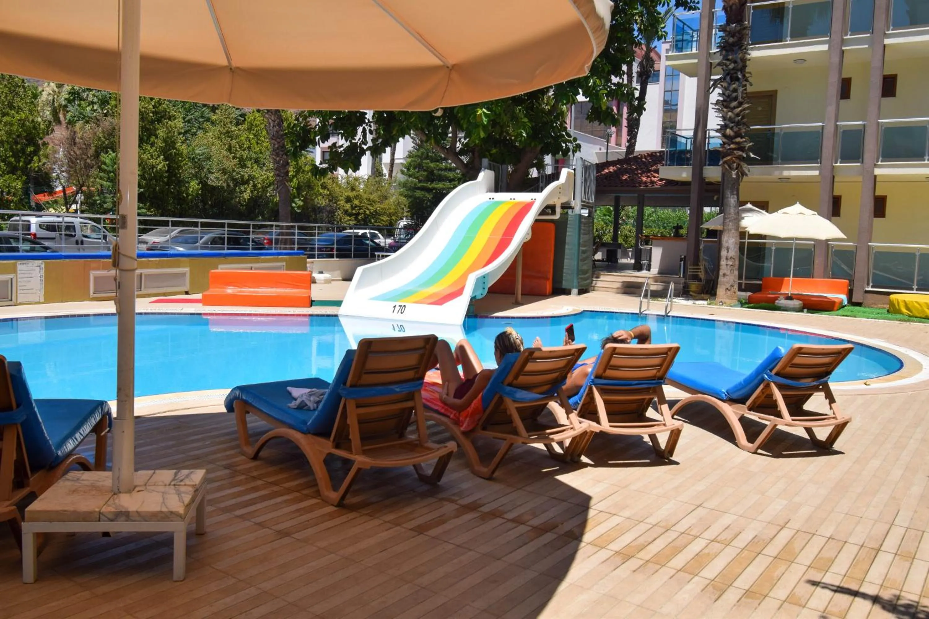 Swimming pool in Astoria Life Hotel