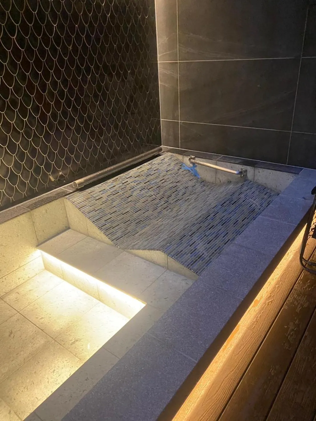 Bath in Yatomi Hotel Nuqu Natural Hot Spring