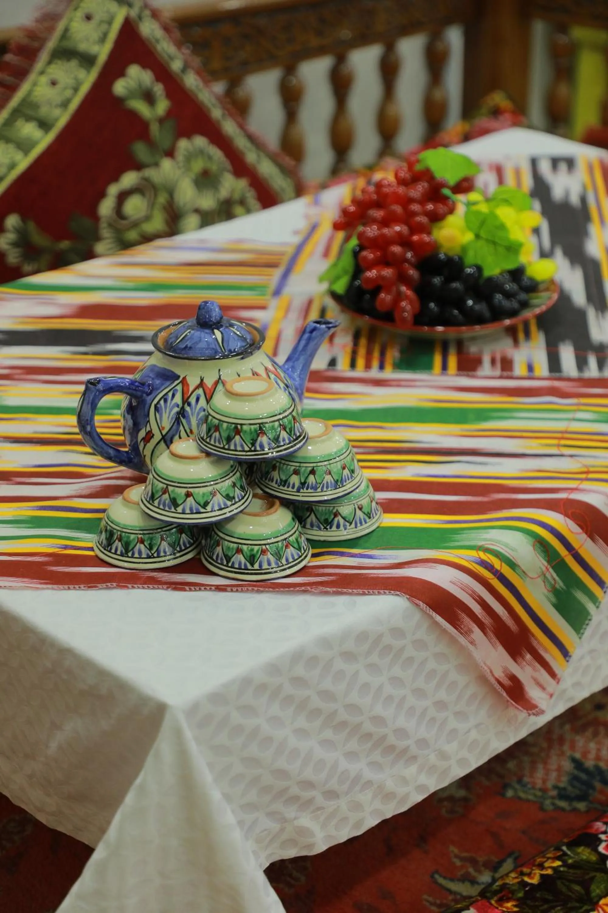 Restaurant/places to eat in Human Hotel