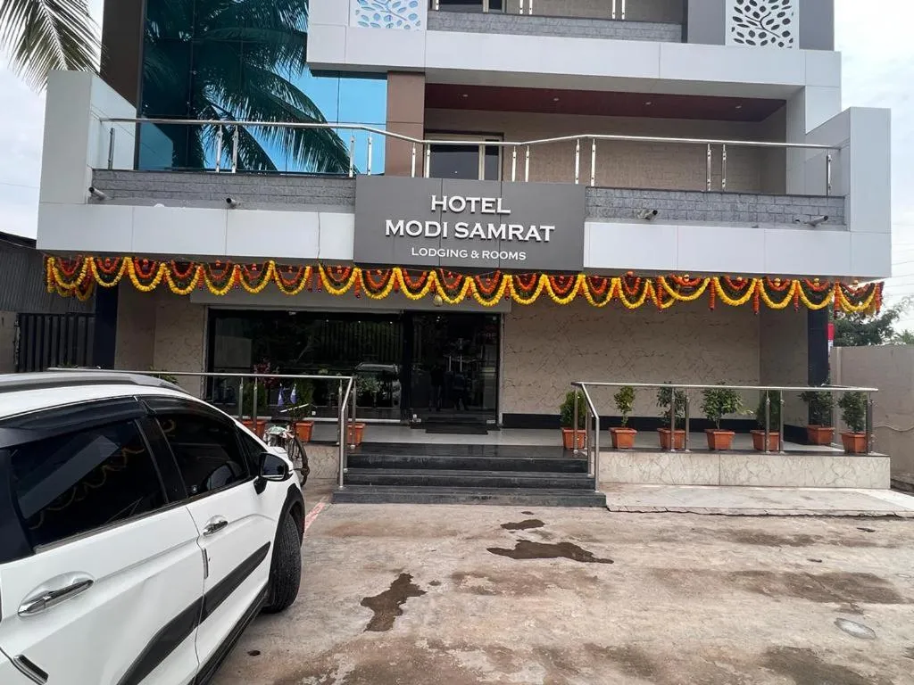 Hotel Modi Samrat