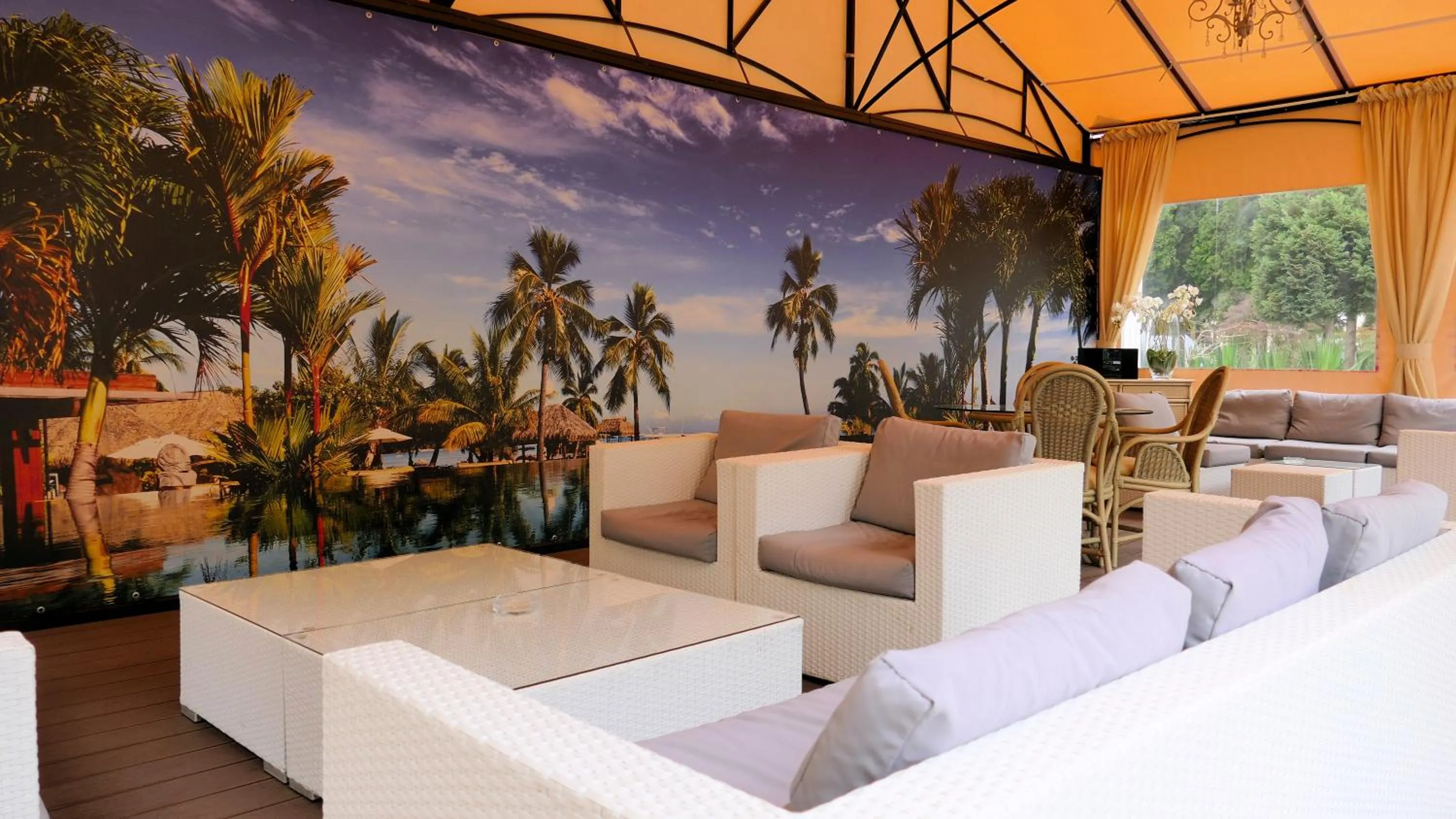 Patio in Hotel SPA Faltom Gdynia Rumia