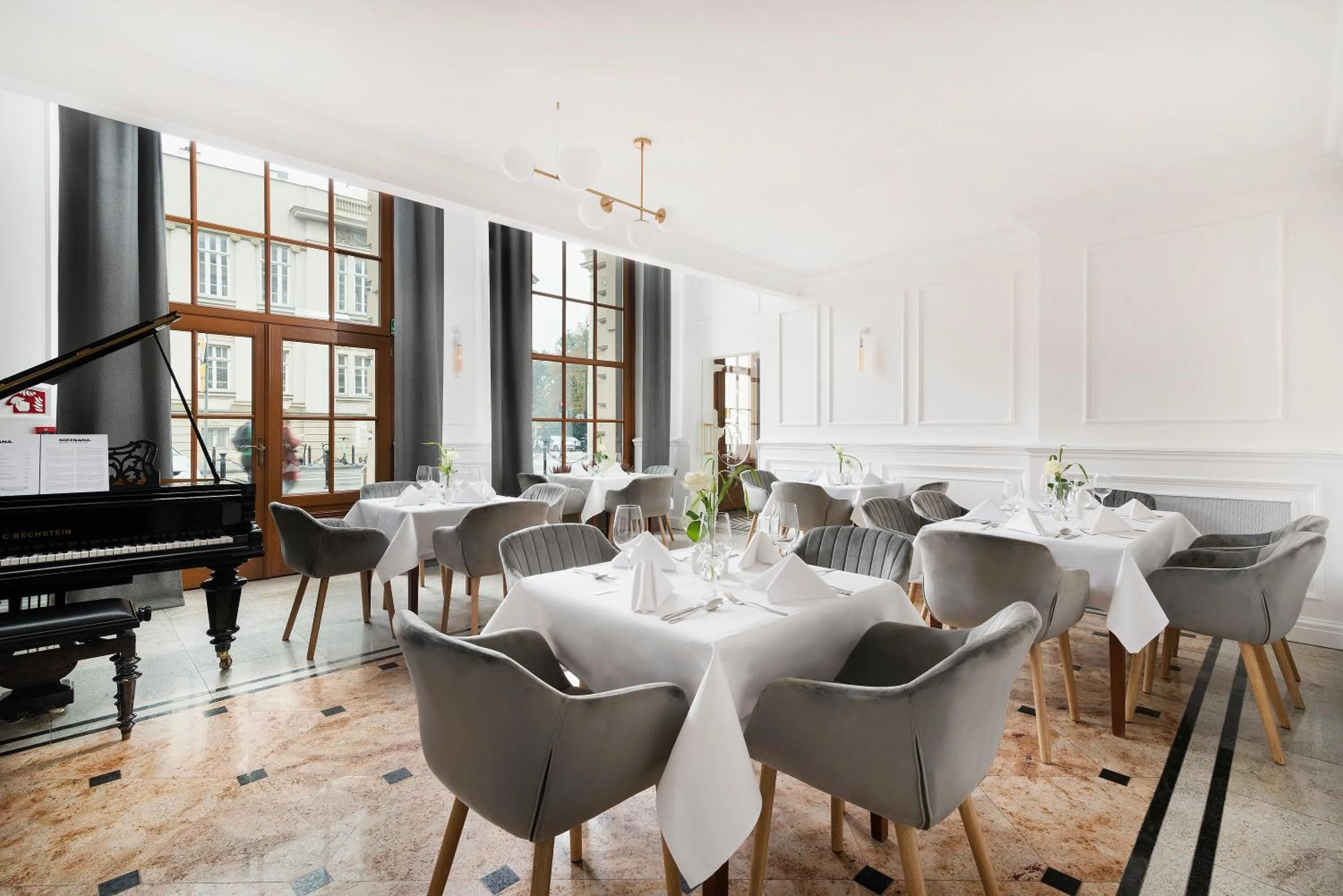 Restaurant/places to eat in IBB Hotel Grand Hotel Lublin