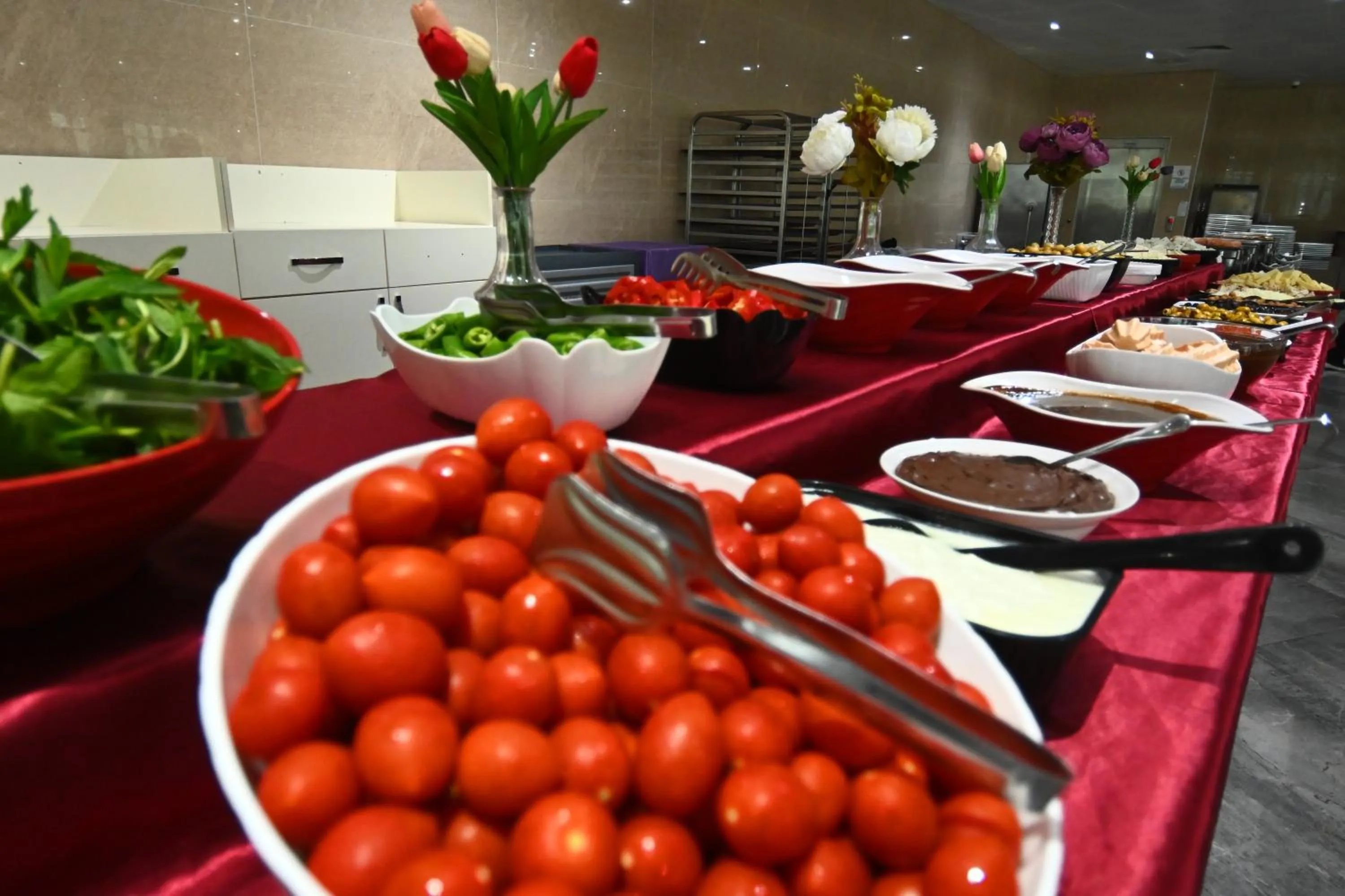 Restaurant/places to eat in Sarot Thermal Palace Tatil Köyü - Halal Hotel