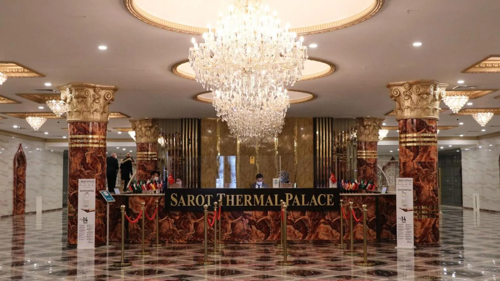 Lobby or reception in Sarot Thermal Palace Tatil Köyü - Halal Hotel