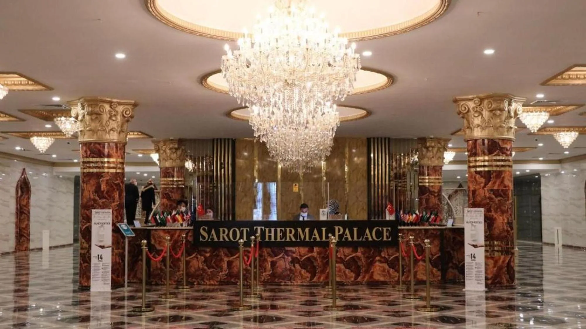 Lobby or reception in Sarot Thermal Palace Tatil Köyü - Halal Hotel