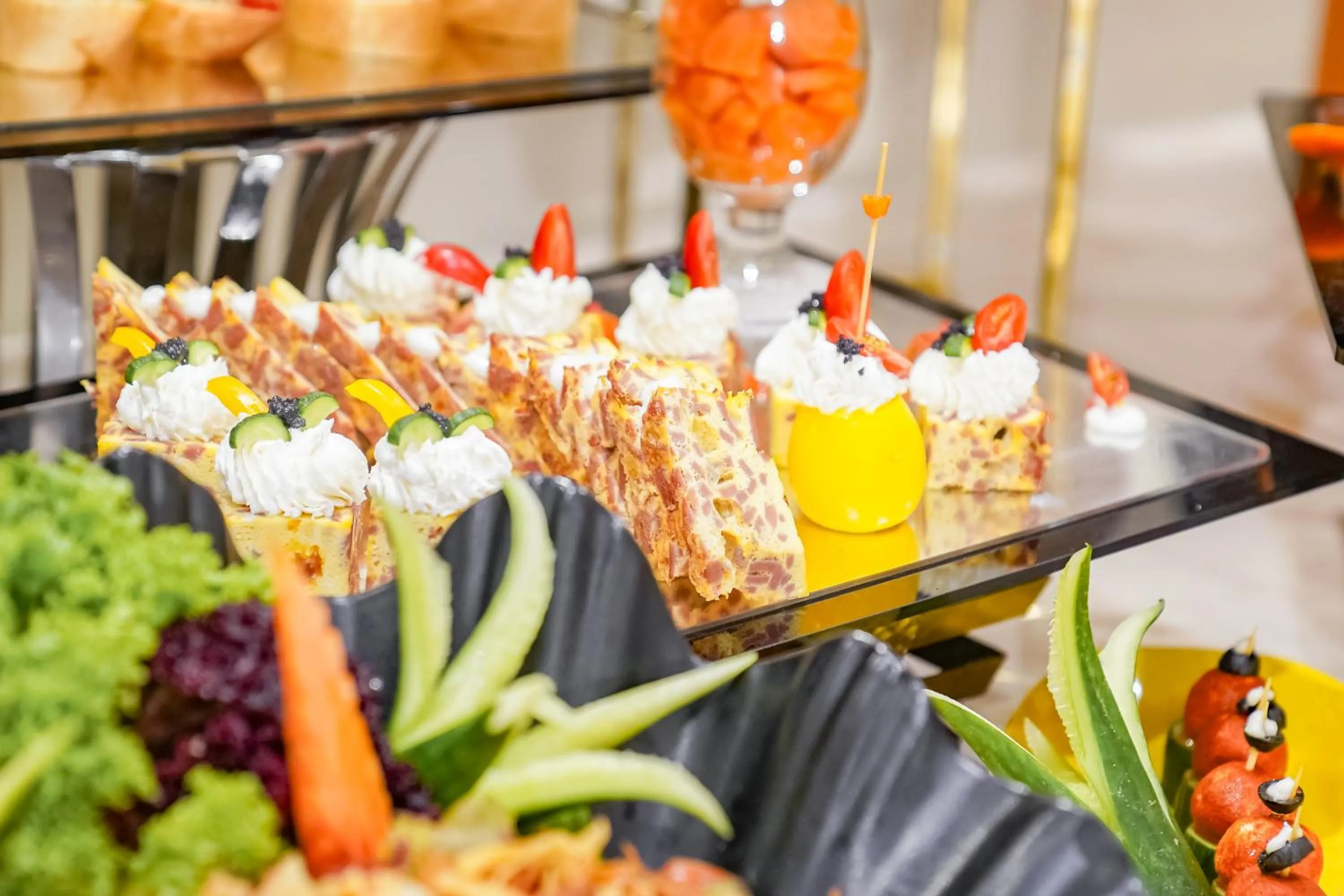 Food and drinks in Emaar Al Manar