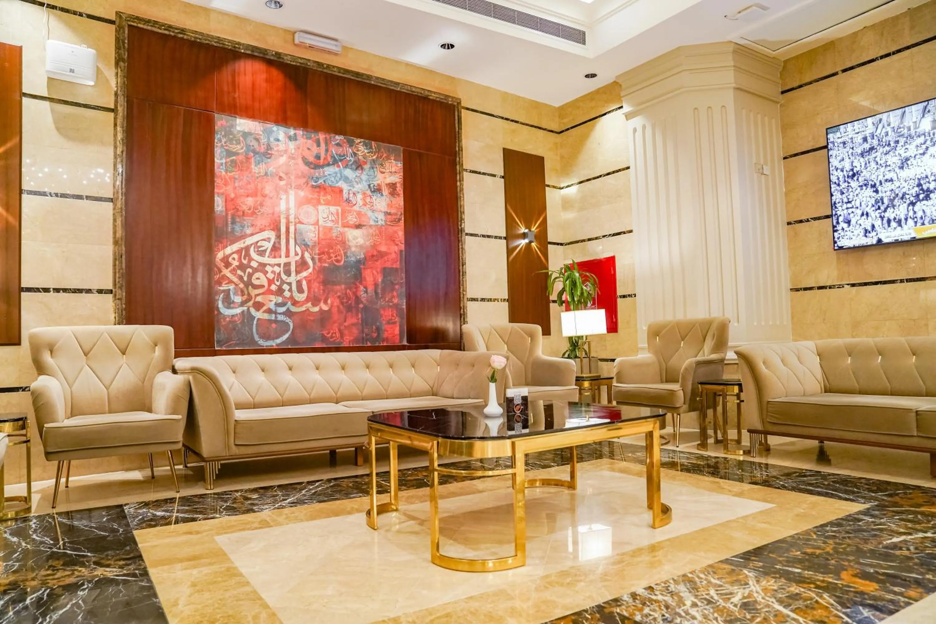 TV and multimedia in Emaar Al Manar