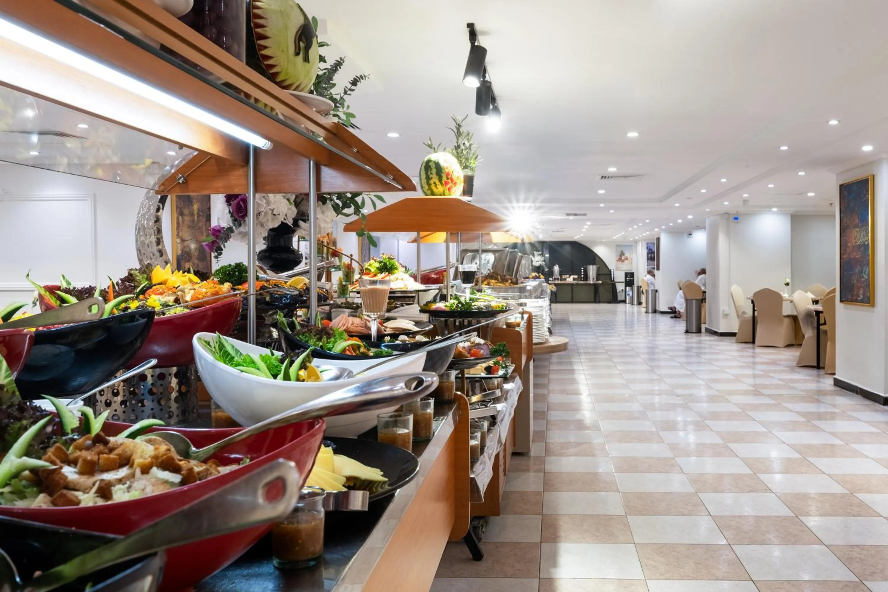 Buffet breakfast in Emaar Al Manar