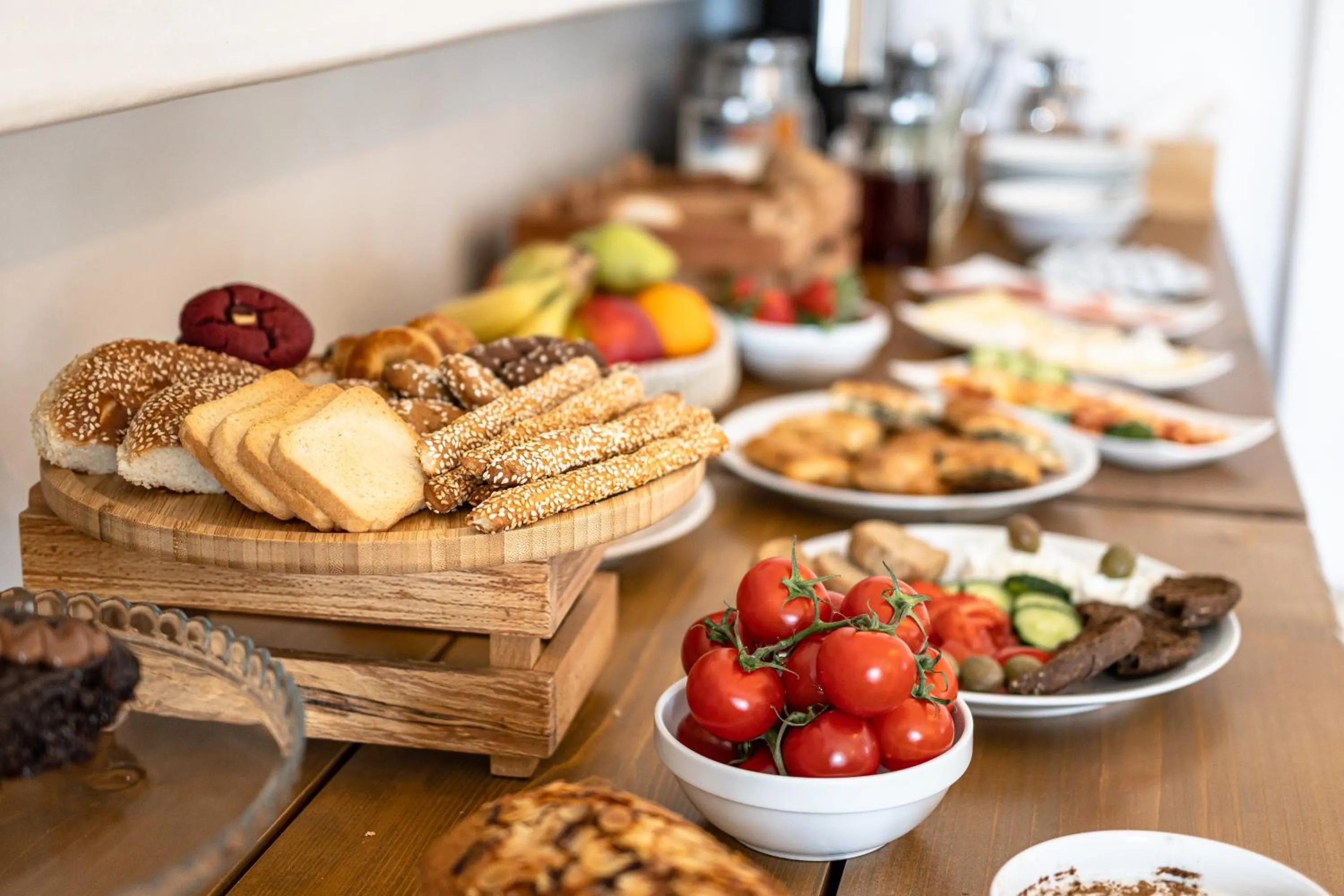 Buffet breakfast in Naxian Air