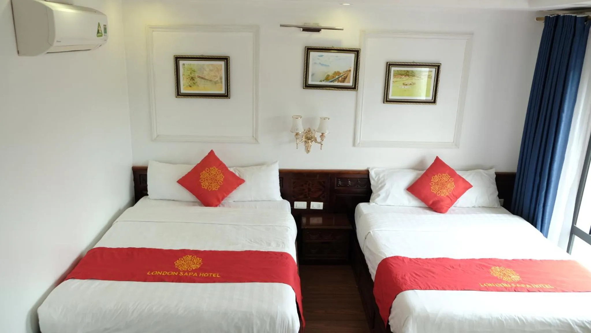 Photo of the whole room, Bed in London Sa Pa Hotel