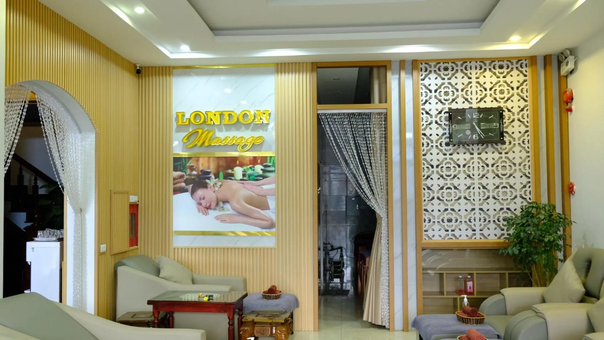 Spa and wellness centre/facilities in London Sa Pa Hotel