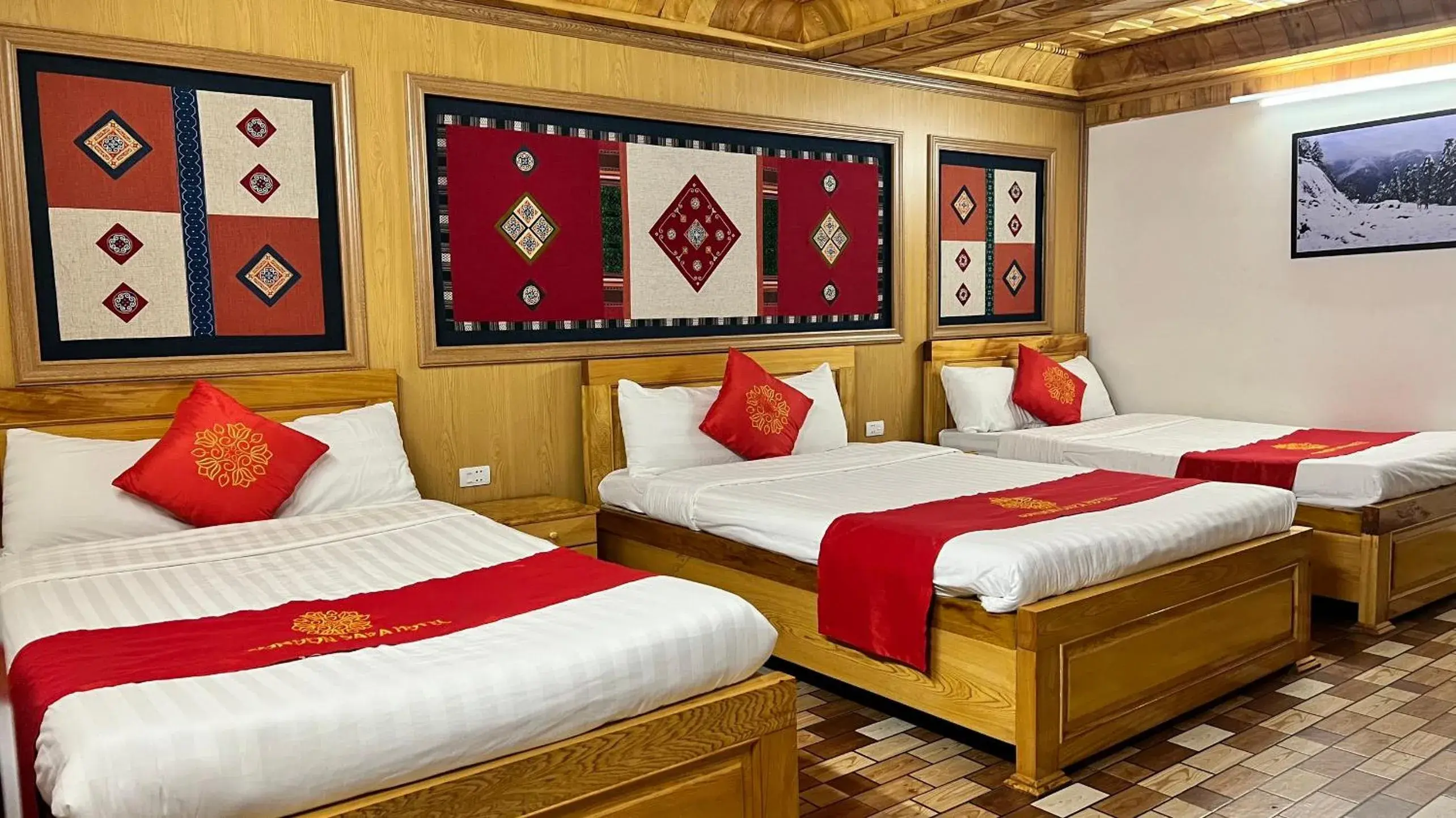 Family Room with Private Bathroom in London Sa Pa Hotel Family Room with Private Bathroom in London Sa Pa Hotel