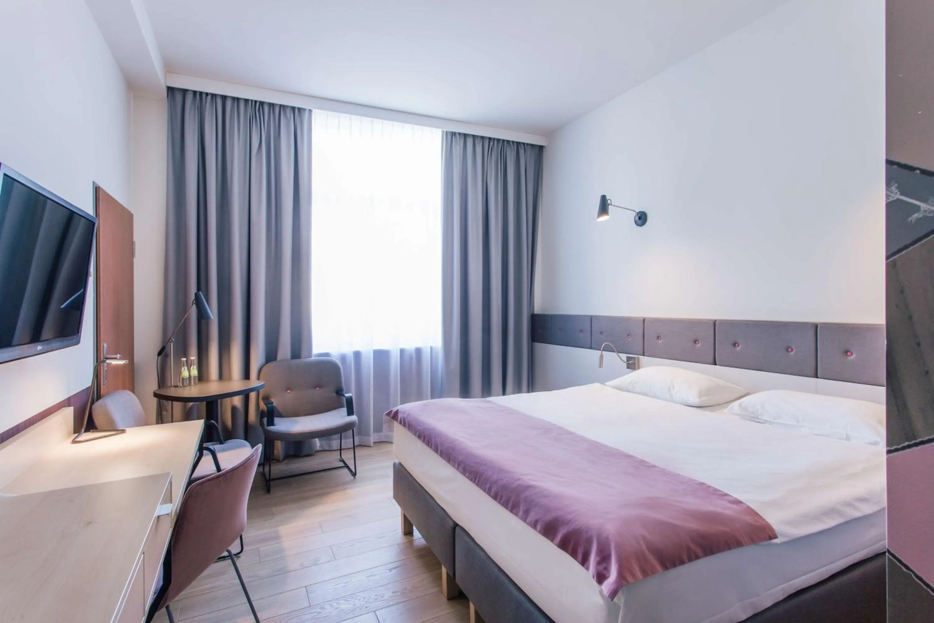 Bedroom, Bed in Scandic Gdańsk